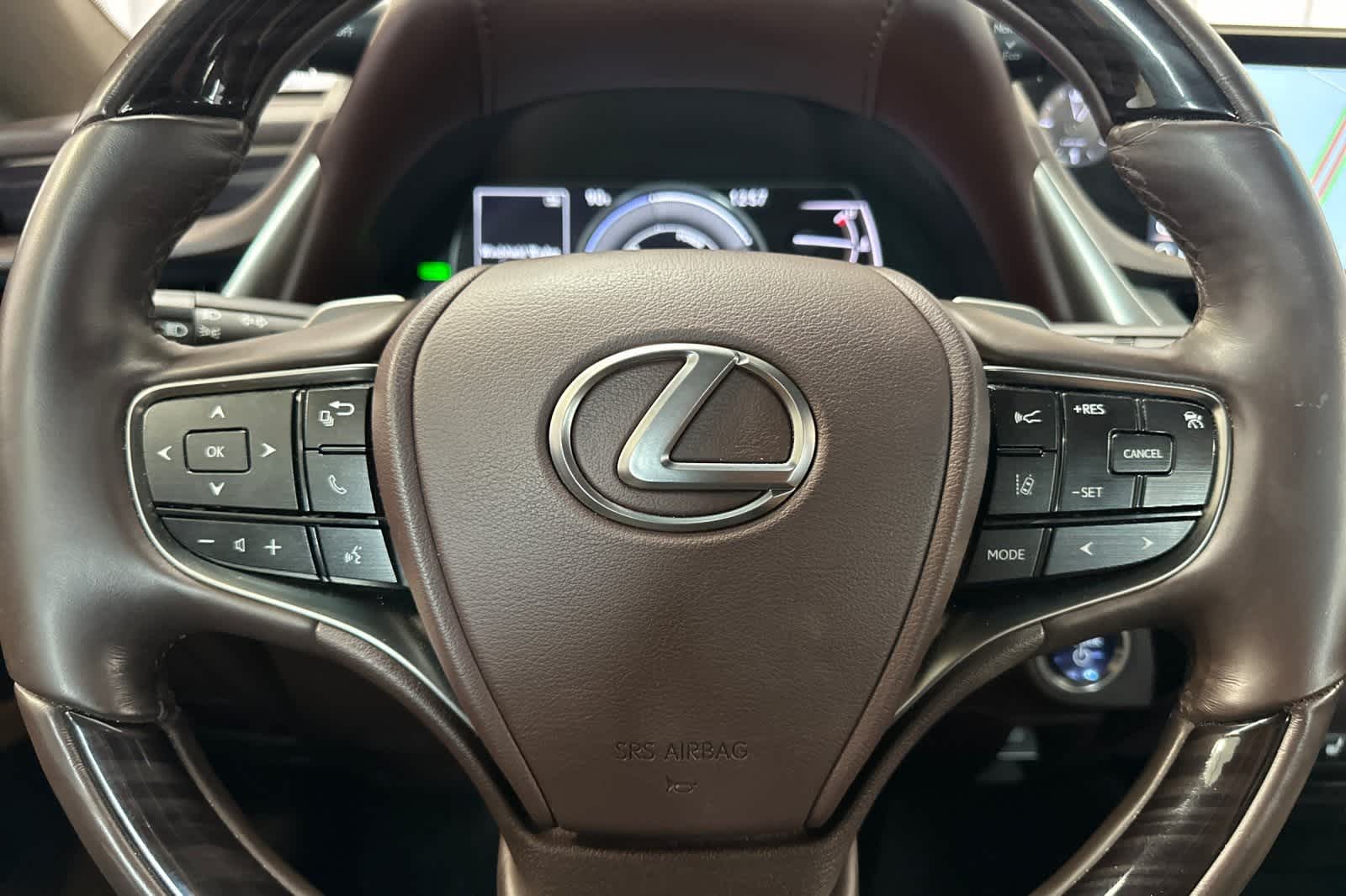 Thumbnail: 2019 Lexus ES - 26
