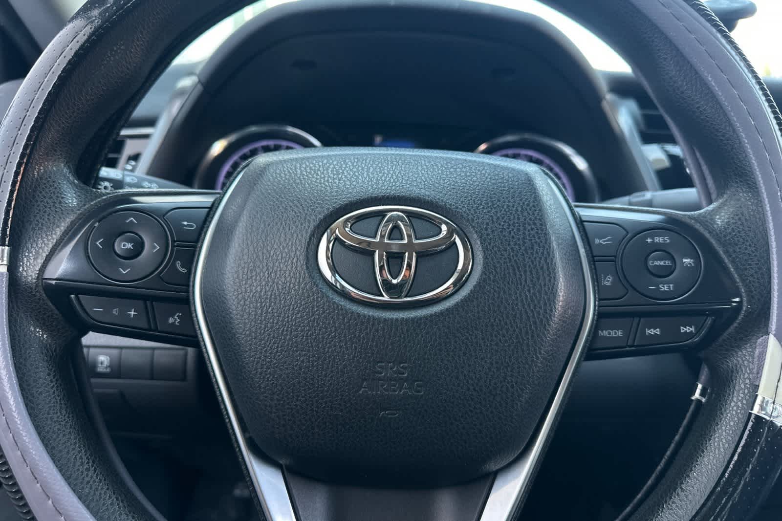 Thumbnail: 2020 Toyota Camry - 25