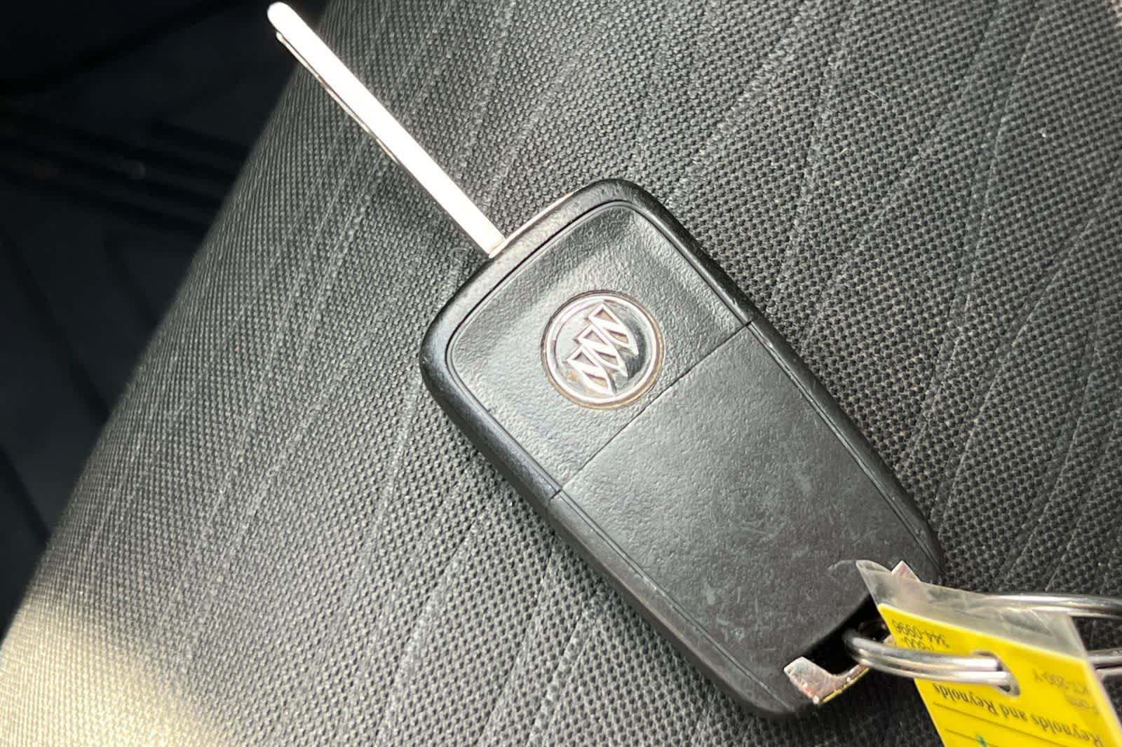 Thumbnail: 2015 Buick Encore - 27