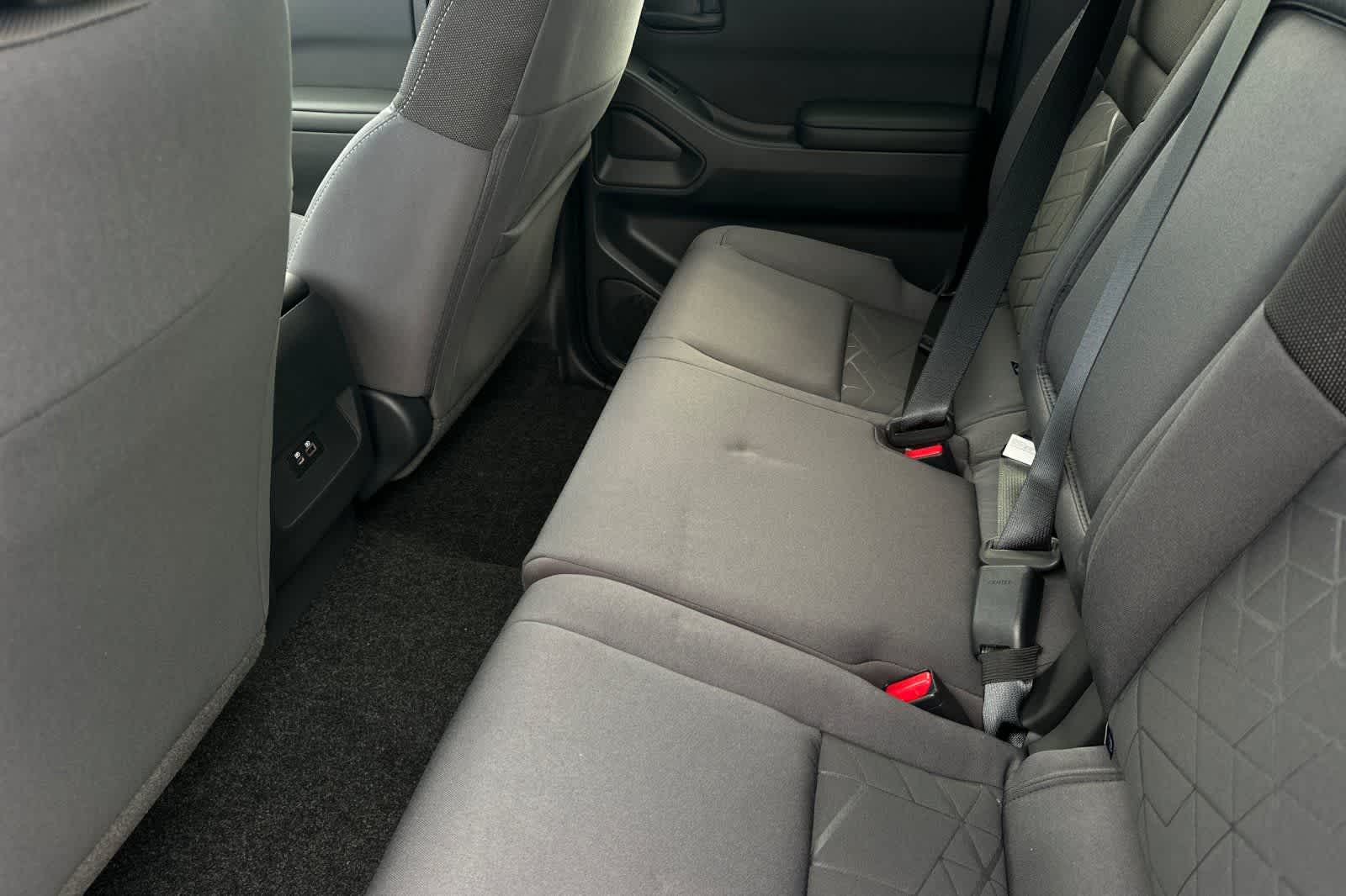 Thumbnail: 2026 Nissan Frontier - 5