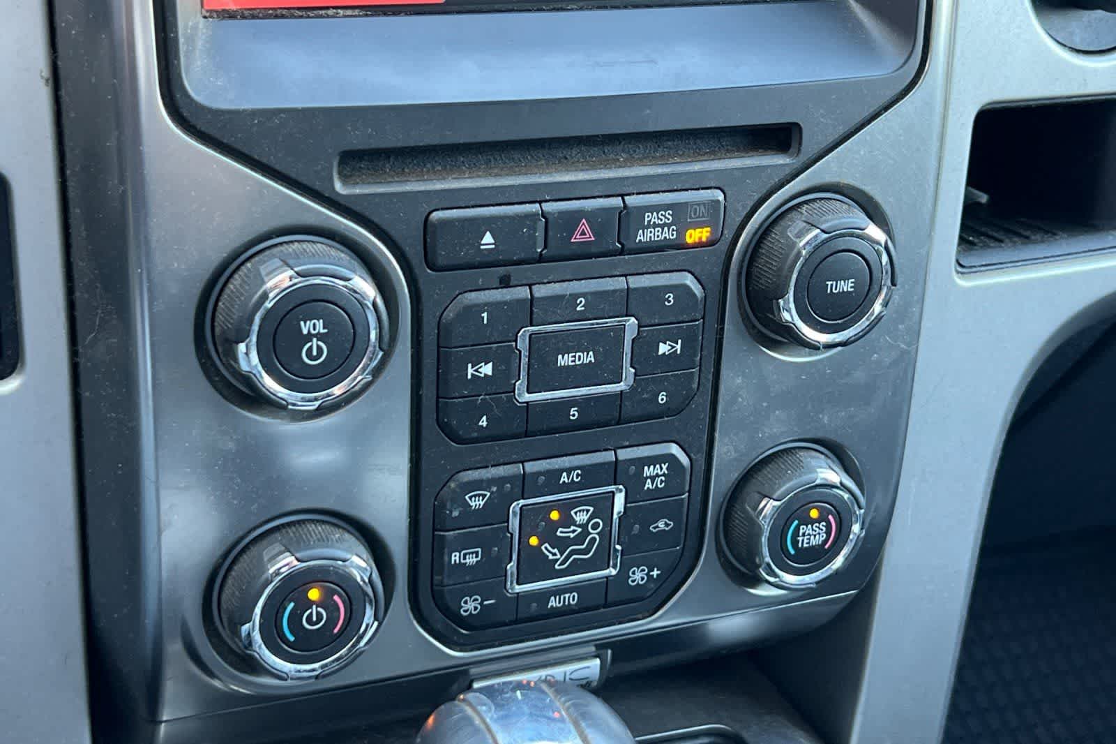 Thumbnail: 2014 Ford F-150 - 19