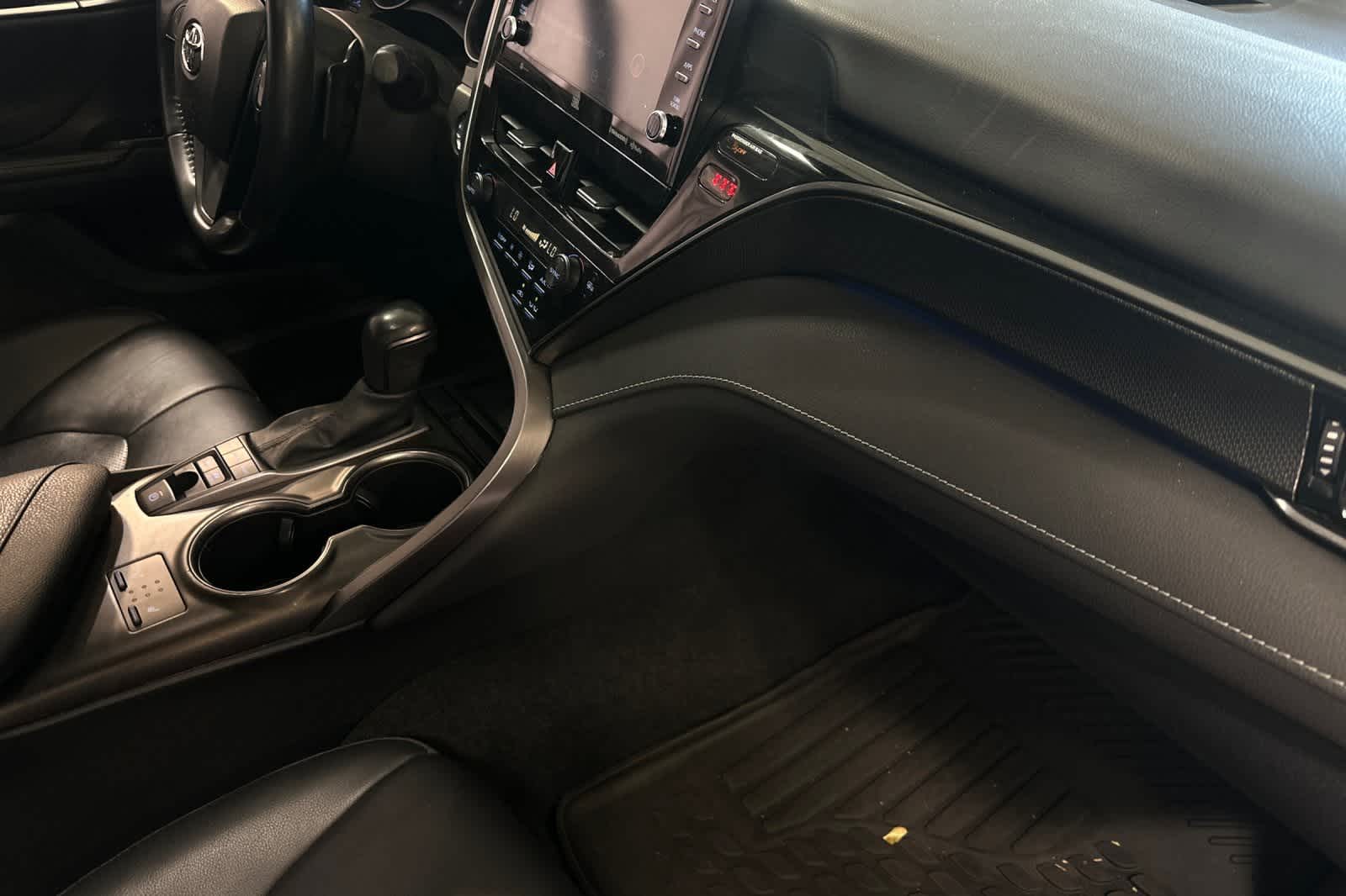 Thumbnail: 2021 Toyota Camry - 18