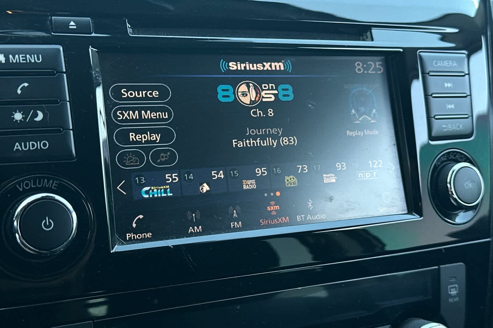 Thumbnail: 2021 Nissan Rogue Sport - 21