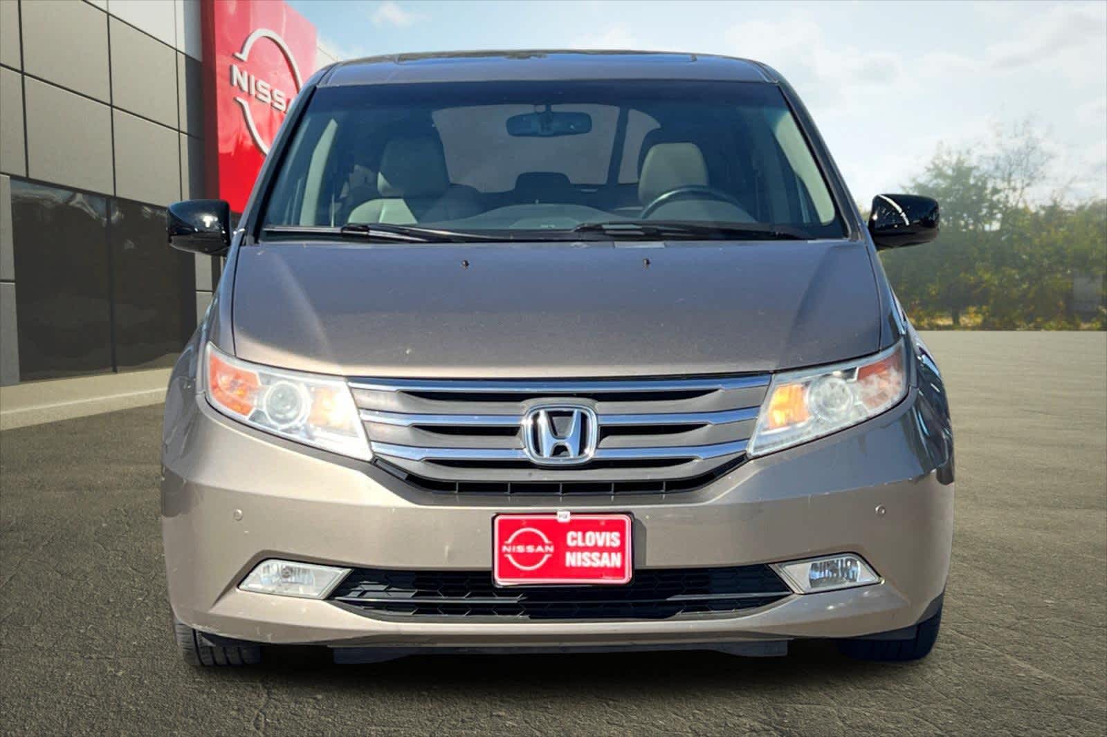 Thumbnail: 2011 Honda Odyssey - 11
