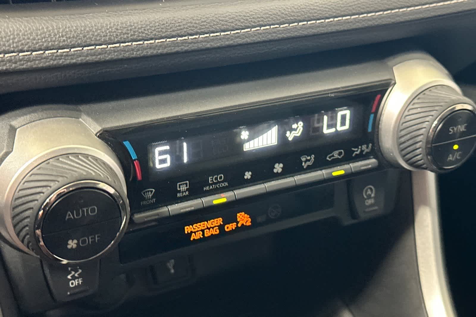 Thumbnail: 2022 Toyota RAV4 - 22