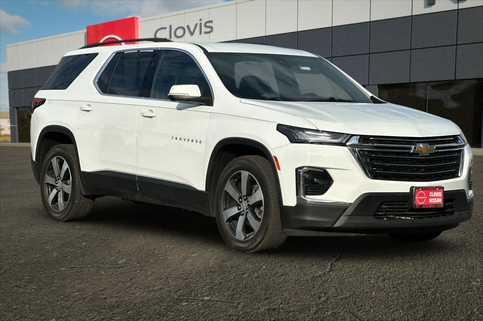 Thumbnail: 2023 Chevrolet Traverse - 10