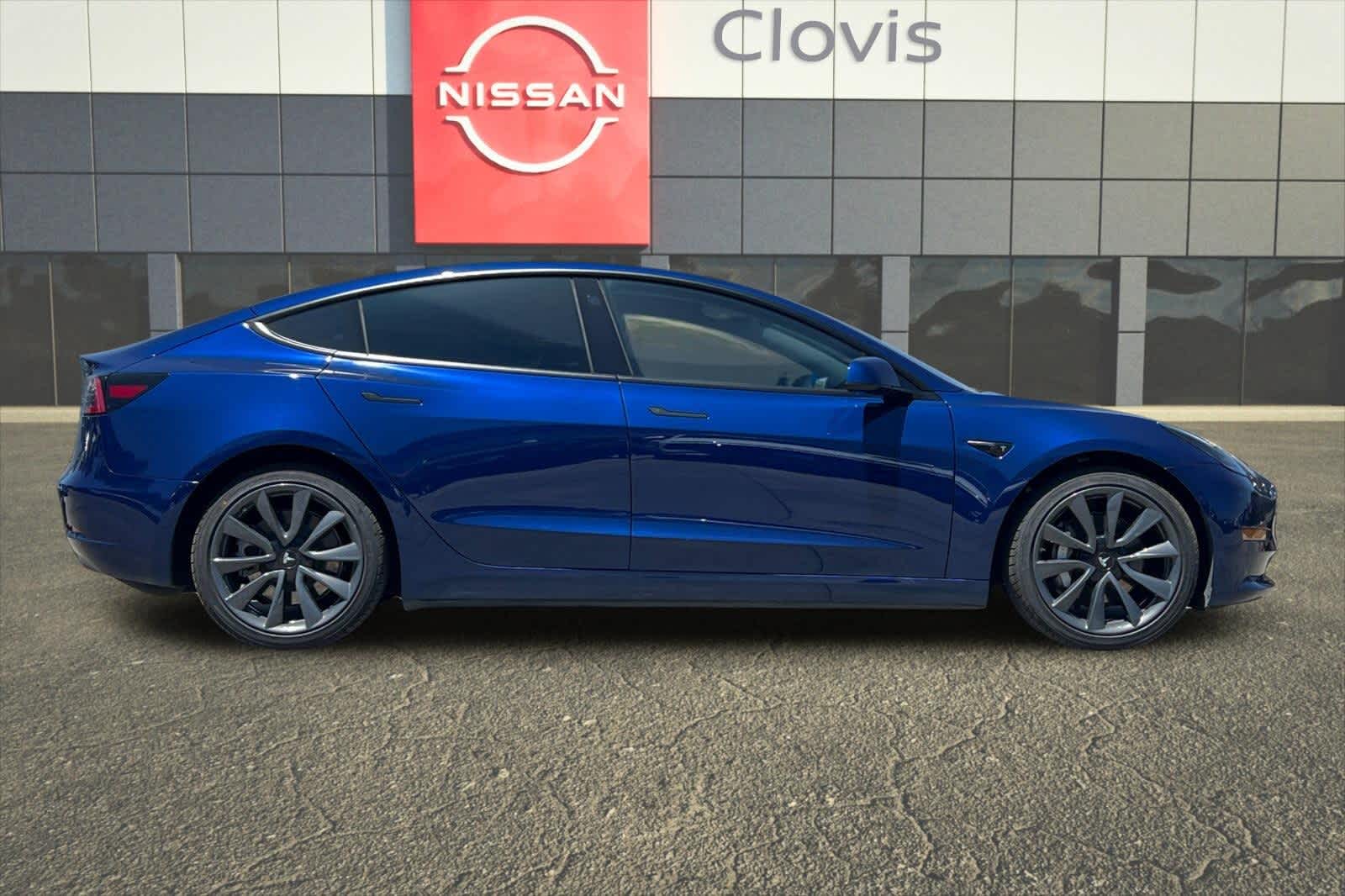 Thumbnail: 2018 Tesla Model 3 - 9