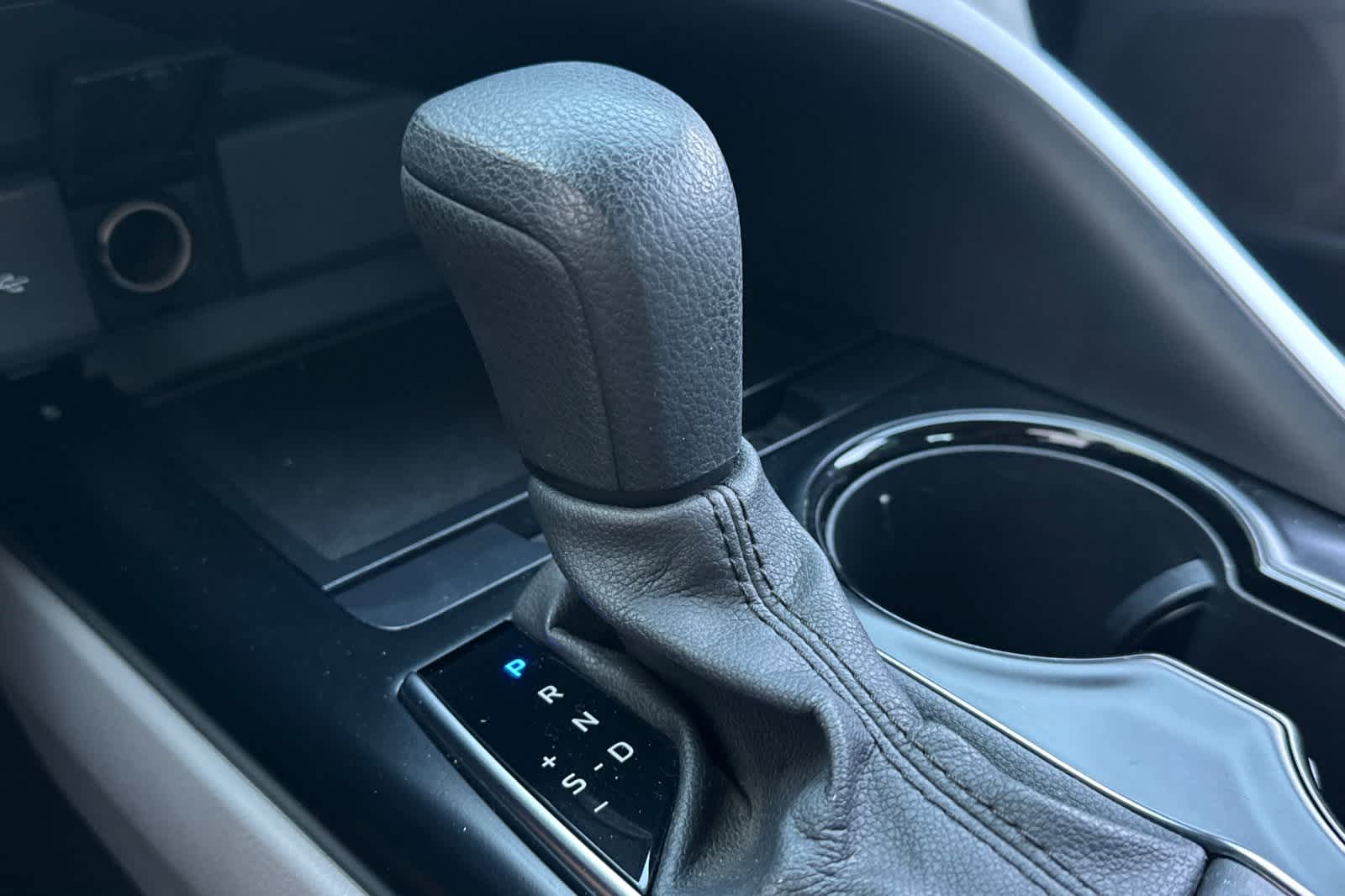 Thumbnail: 2020 Toyota Camry - 23