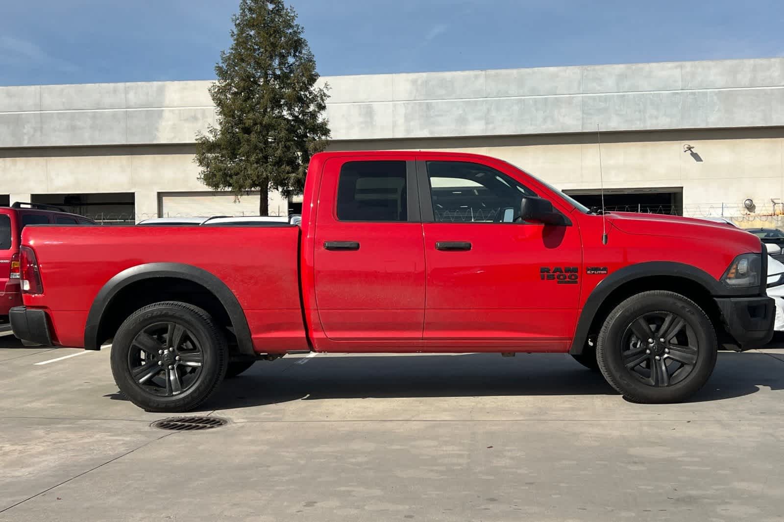 Thumbnail: 2022 RAM 1500 Classic - 9