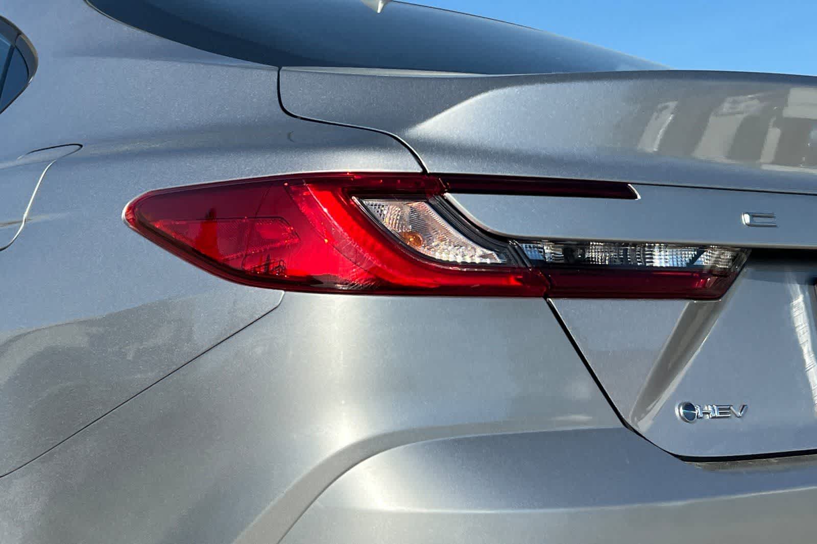 Thumbnail: 2025 Toyota Camry - 15