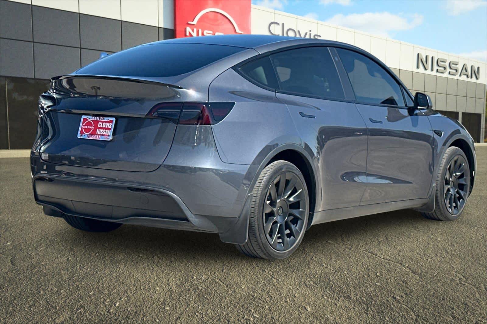 Thumbnail: 2022 Tesla Model Y - 3