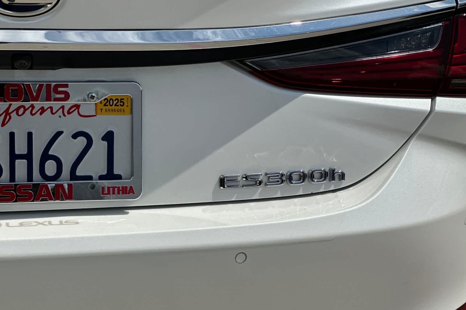 Thumbnail: 2019 Lexus ES - 13