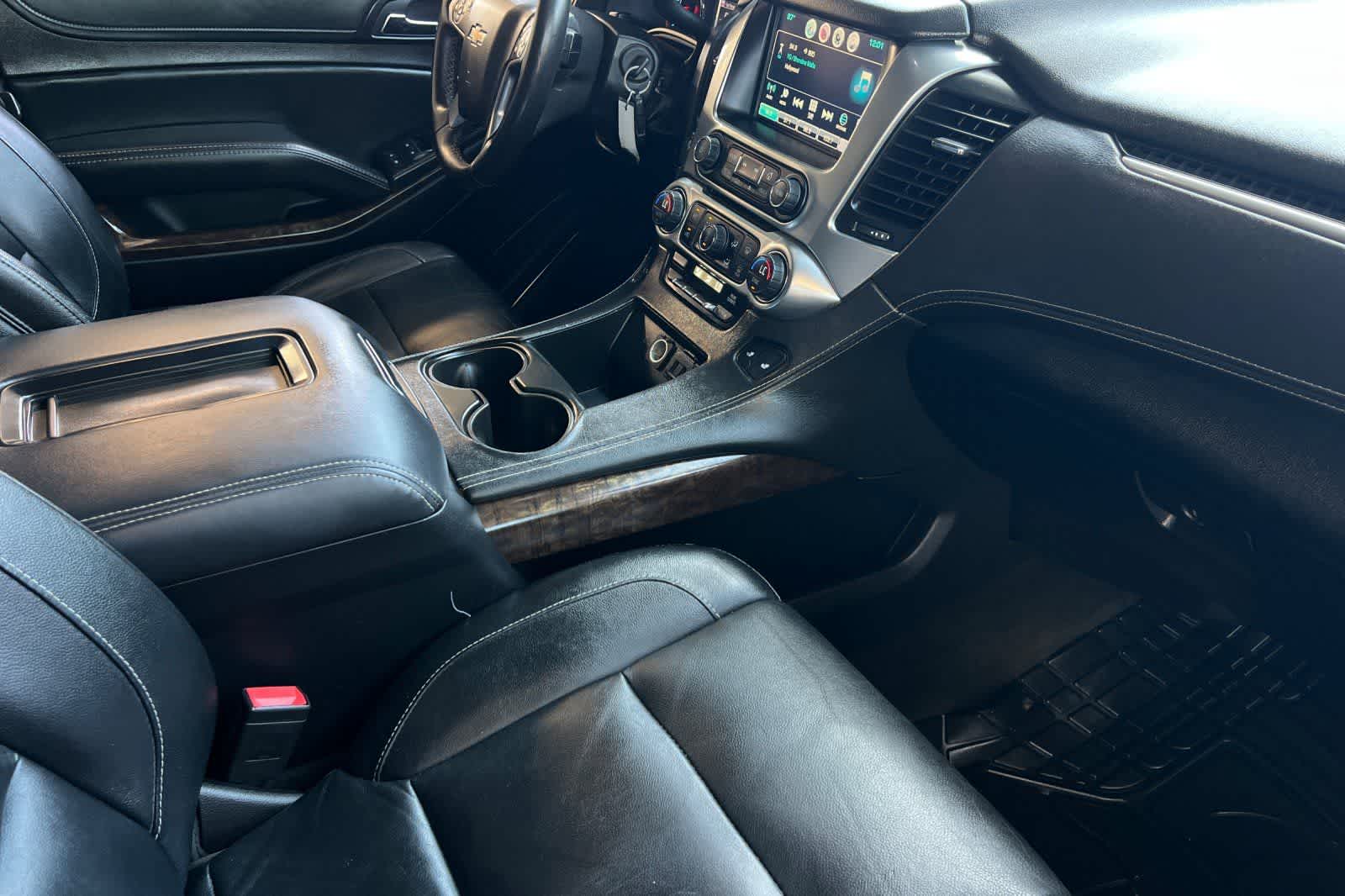 Thumbnail: 2016 Chevrolet Tahoe - 20