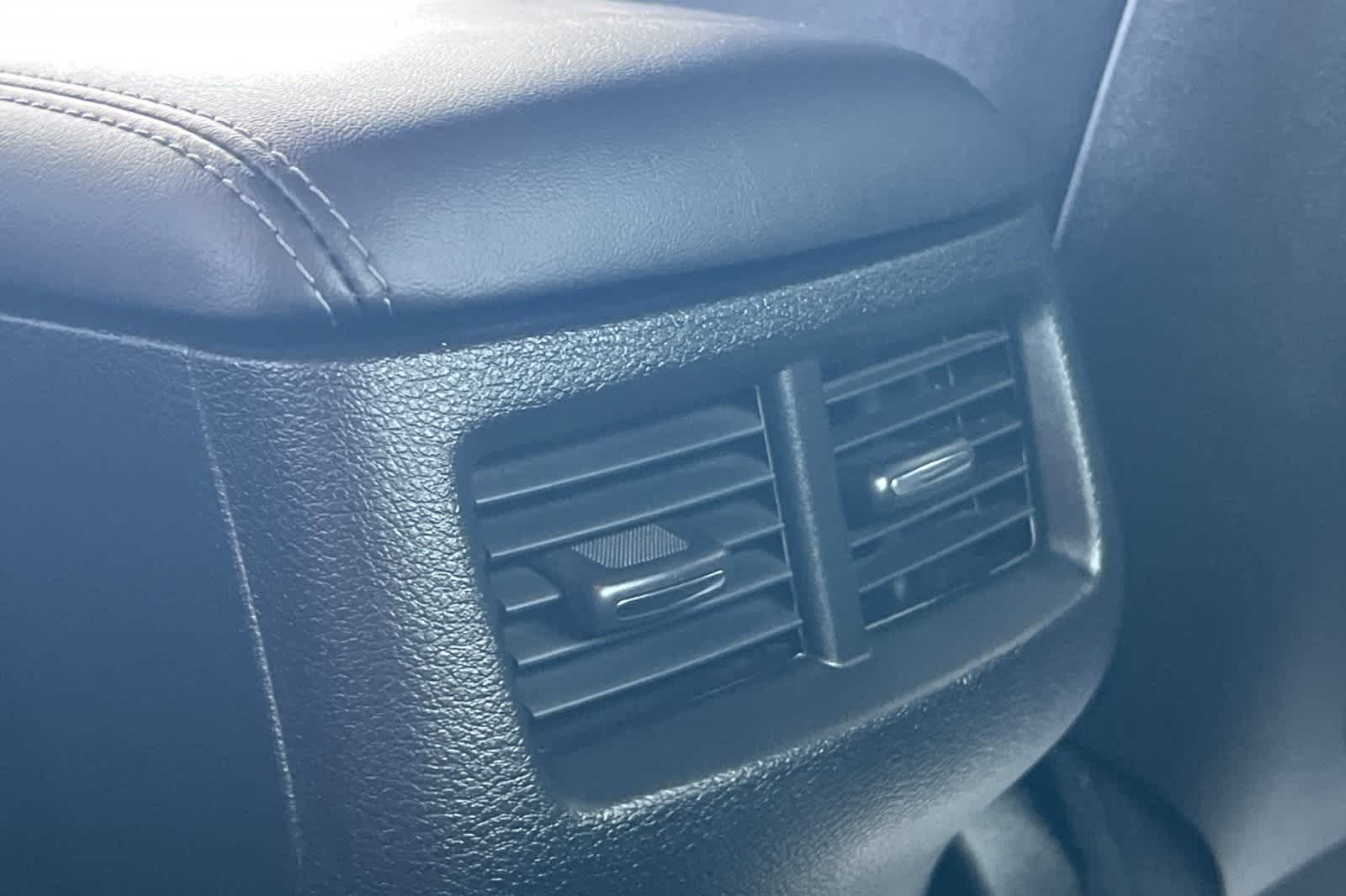 Thumbnail: 2018 Dodge Challenger - 15