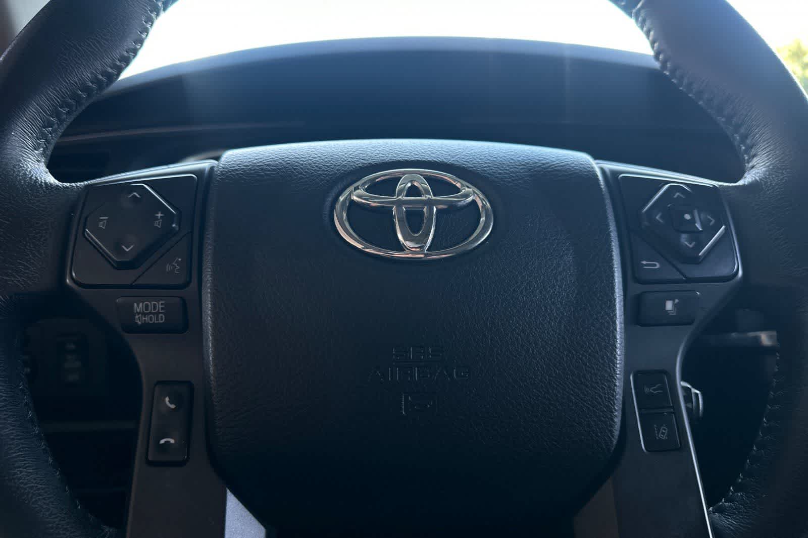 Thumbnail: 2021 Toyota Sequoia - 27