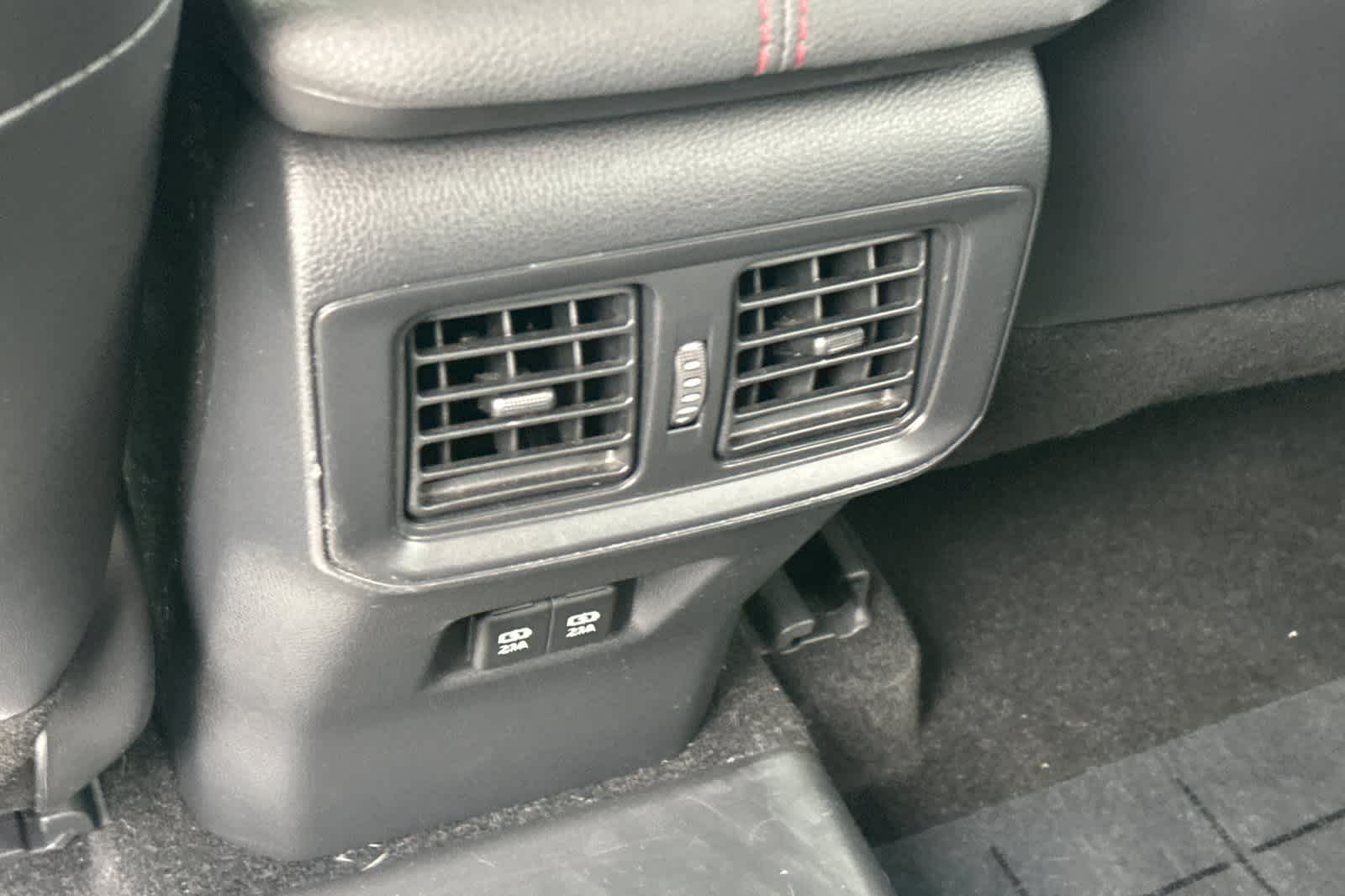 Thumbnail: 2021 Toyota RAV4 - 15