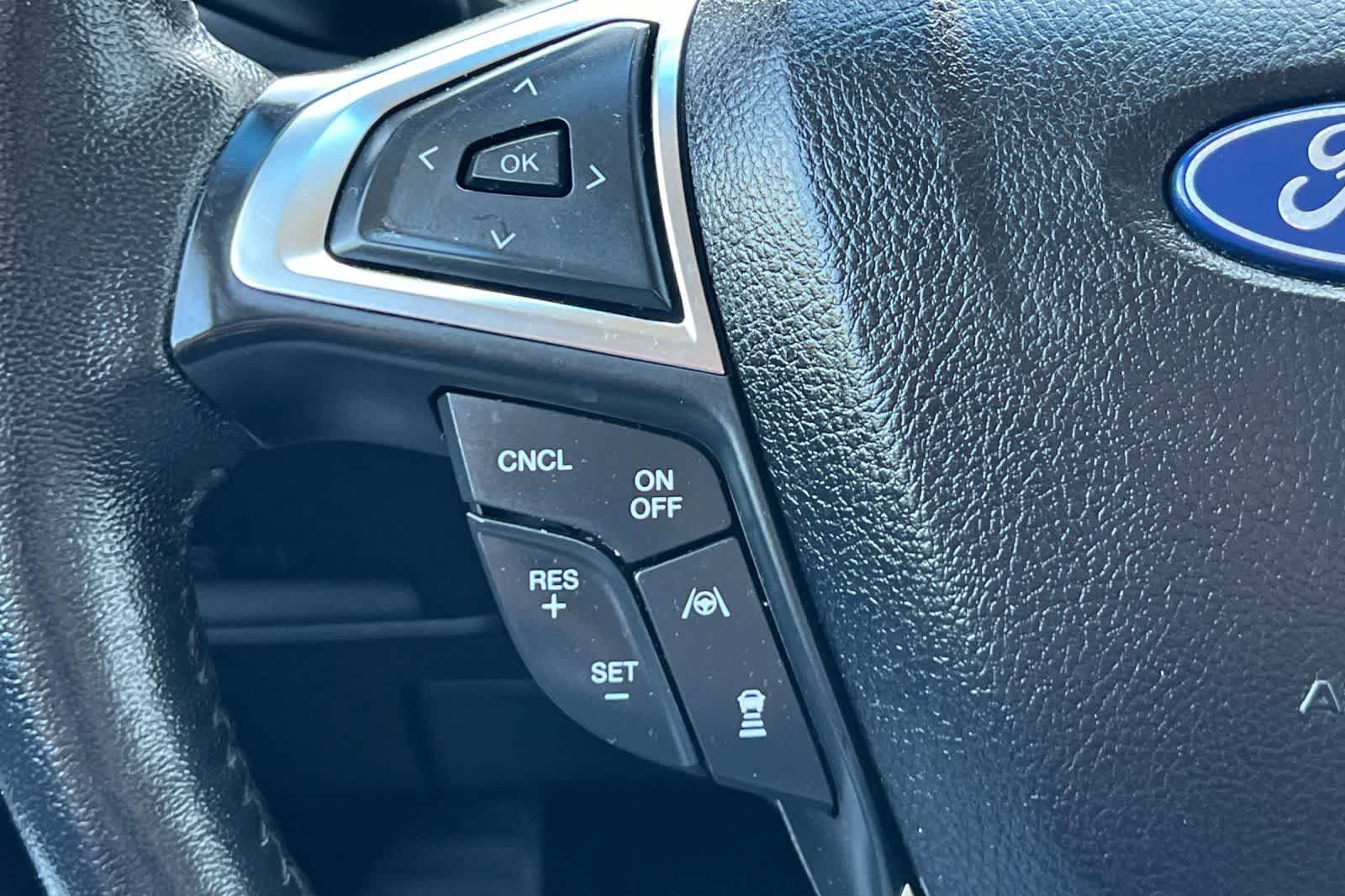 Thumbnail: 2020 Ford Edge - 33