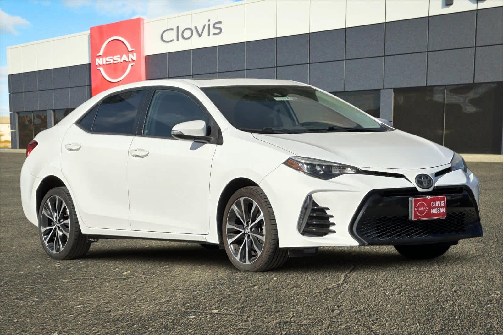 Thumbnail: 2017 Toyota Corolla - 10