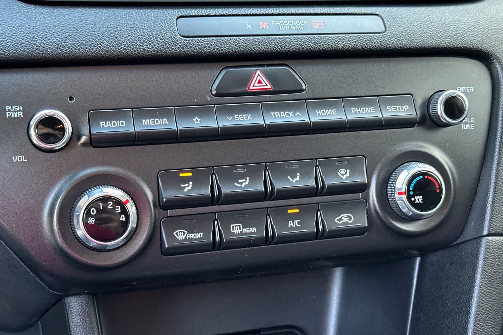 Thumbnail: 2021 Kia Sportage - 24