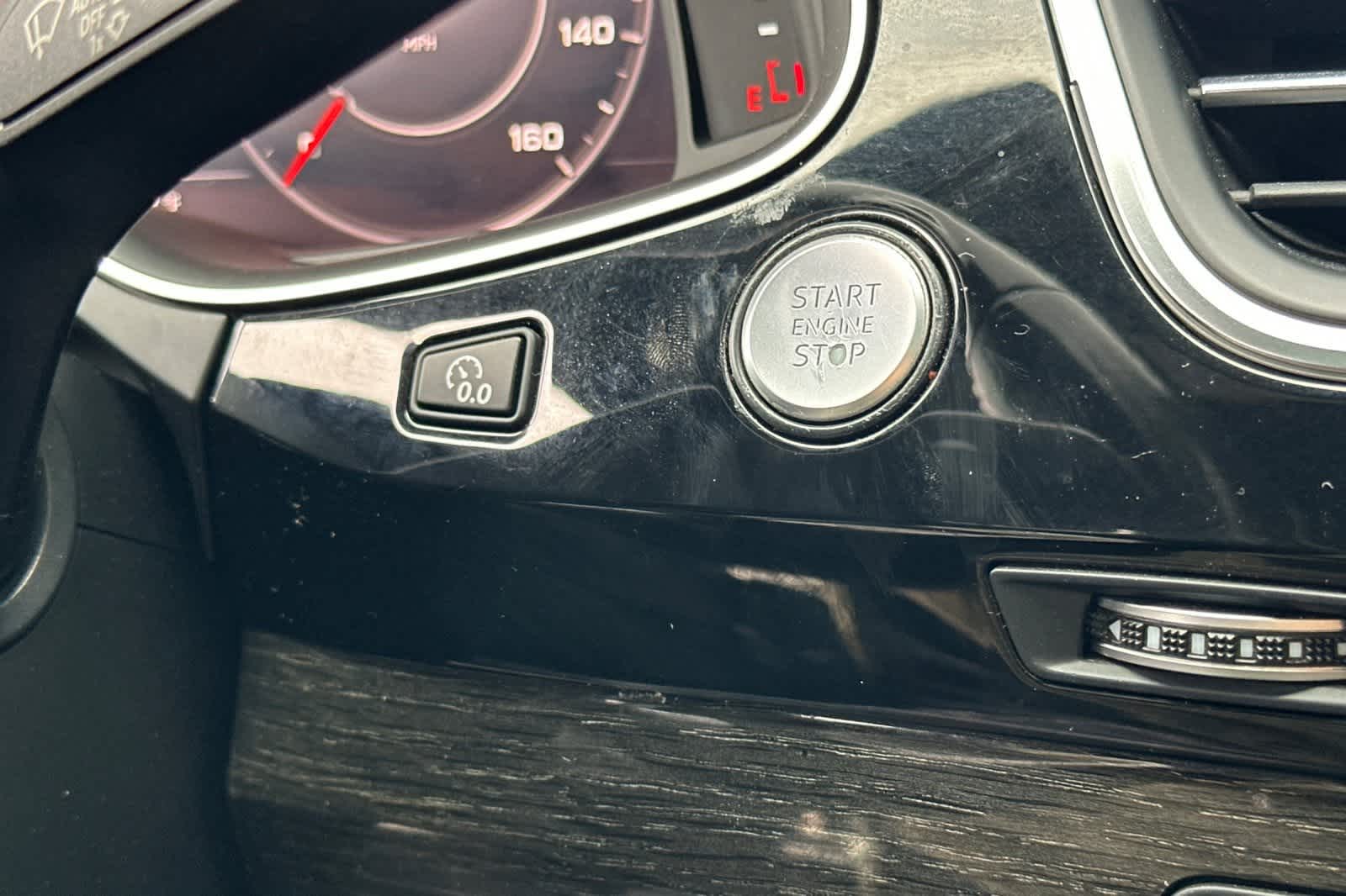 Thumbnail: 2019 Audi Q7 - 30