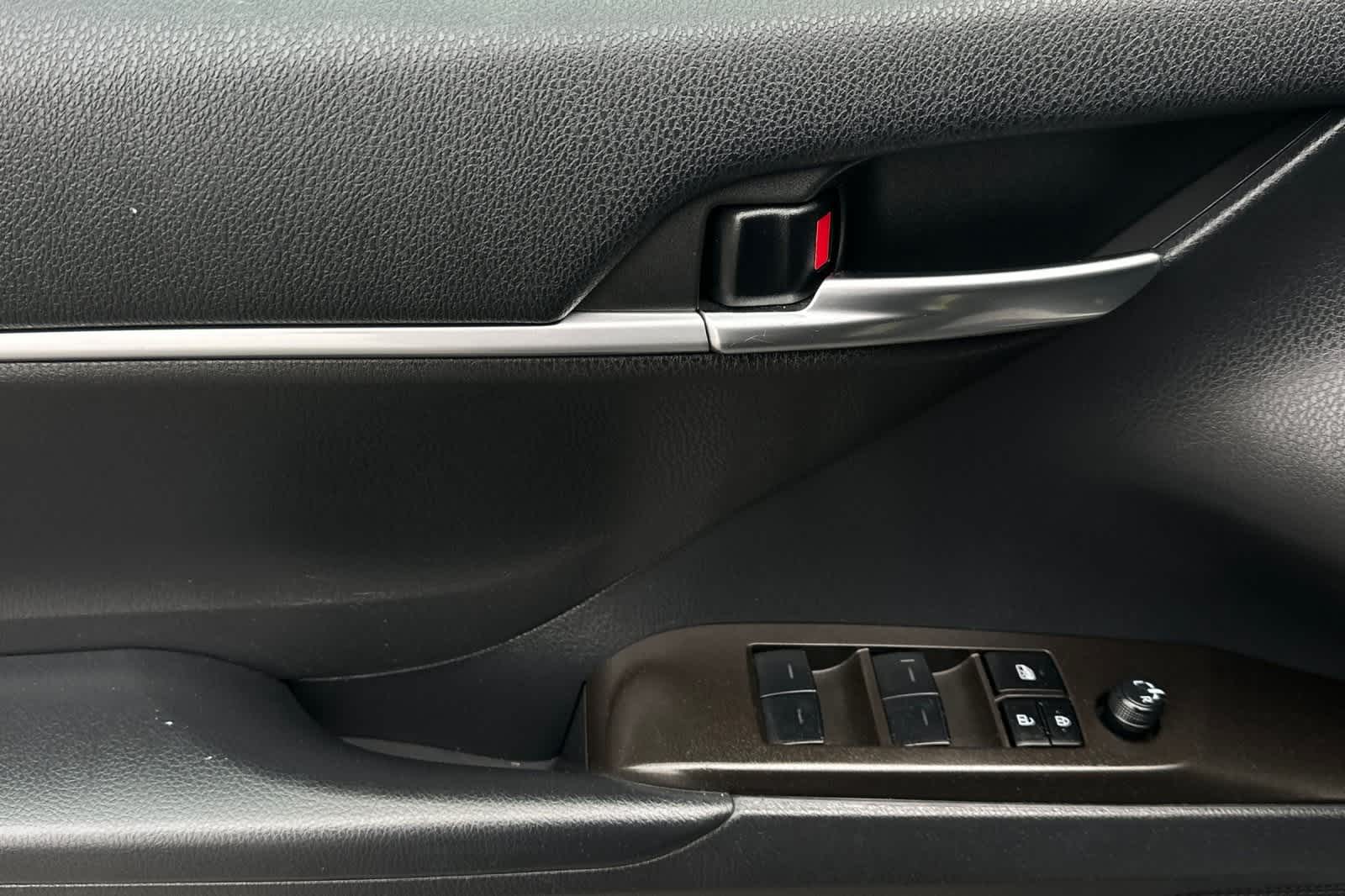 Thumbnail: 2023 Toyota Camry - 13