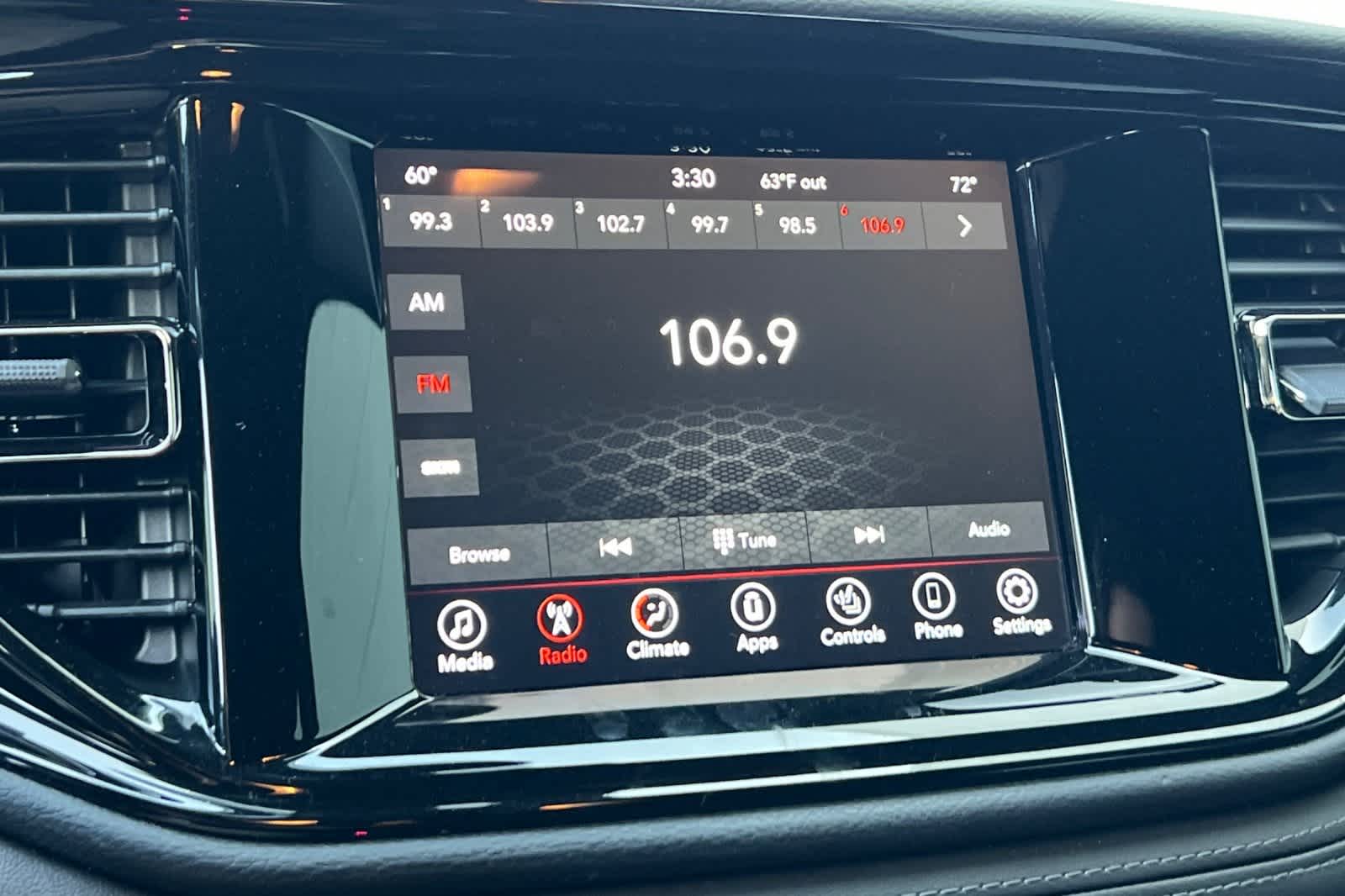 Thumbnail: 2022 Dodge Durango - 23