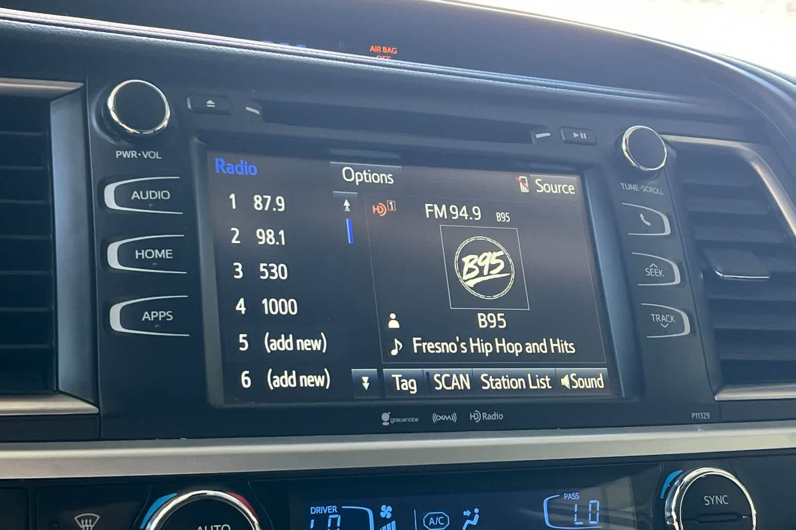 Thumbnail: 2018 Toyota Highlander - 21