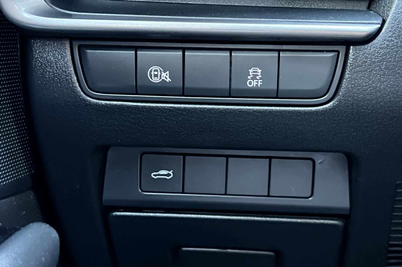 Thumbnail: 2024 Mazda Mazda3 - 31