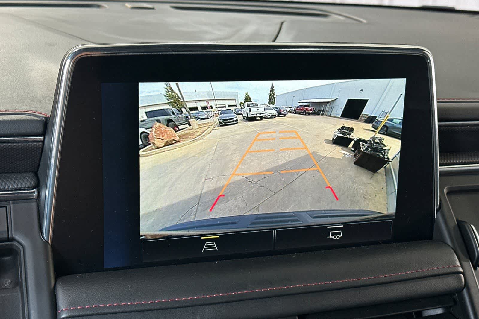 Thumbnail: 2022 Chevrolet Tahoe - 21