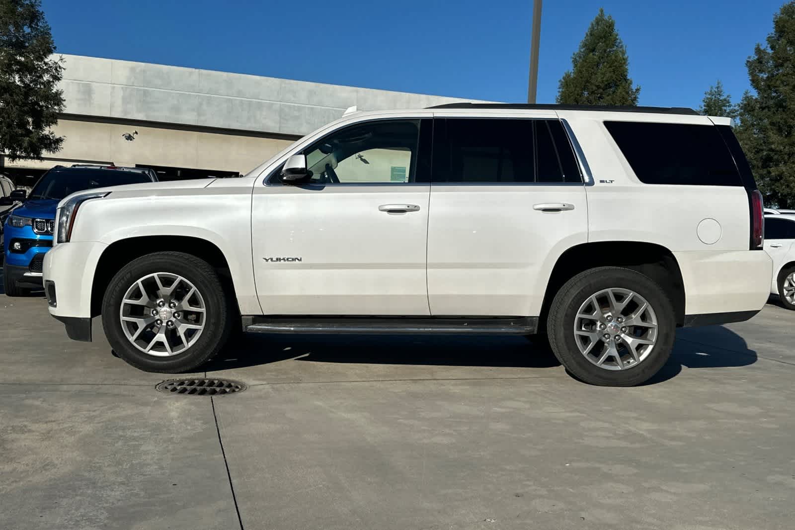 Thumbnail: 2017 GMC Yukon - 6