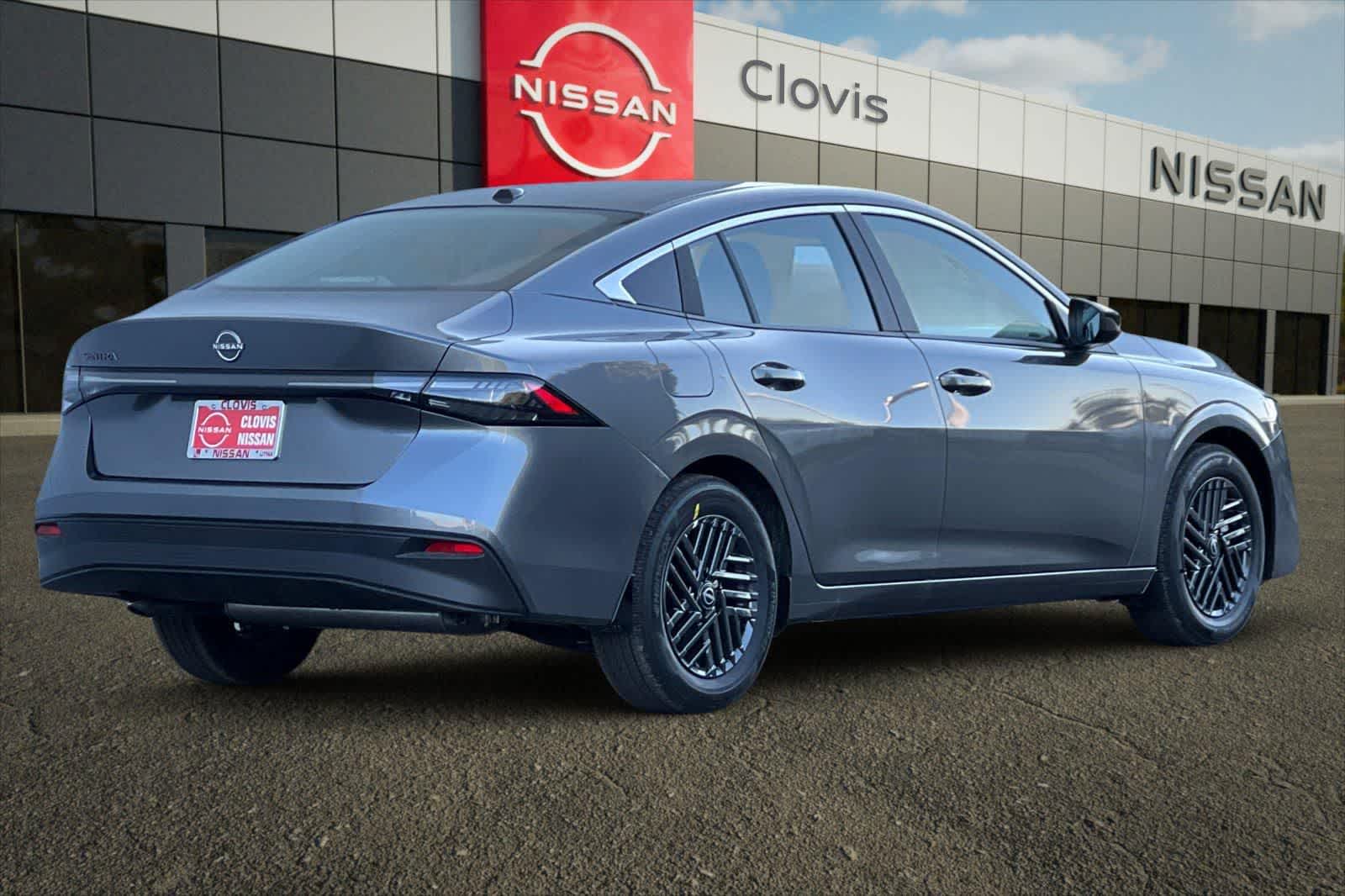 Thumbnail: 2026 Nissan Sentra - 3