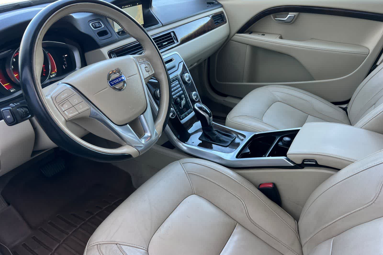 Thumbnail: 2015 Volvo S80 - 14