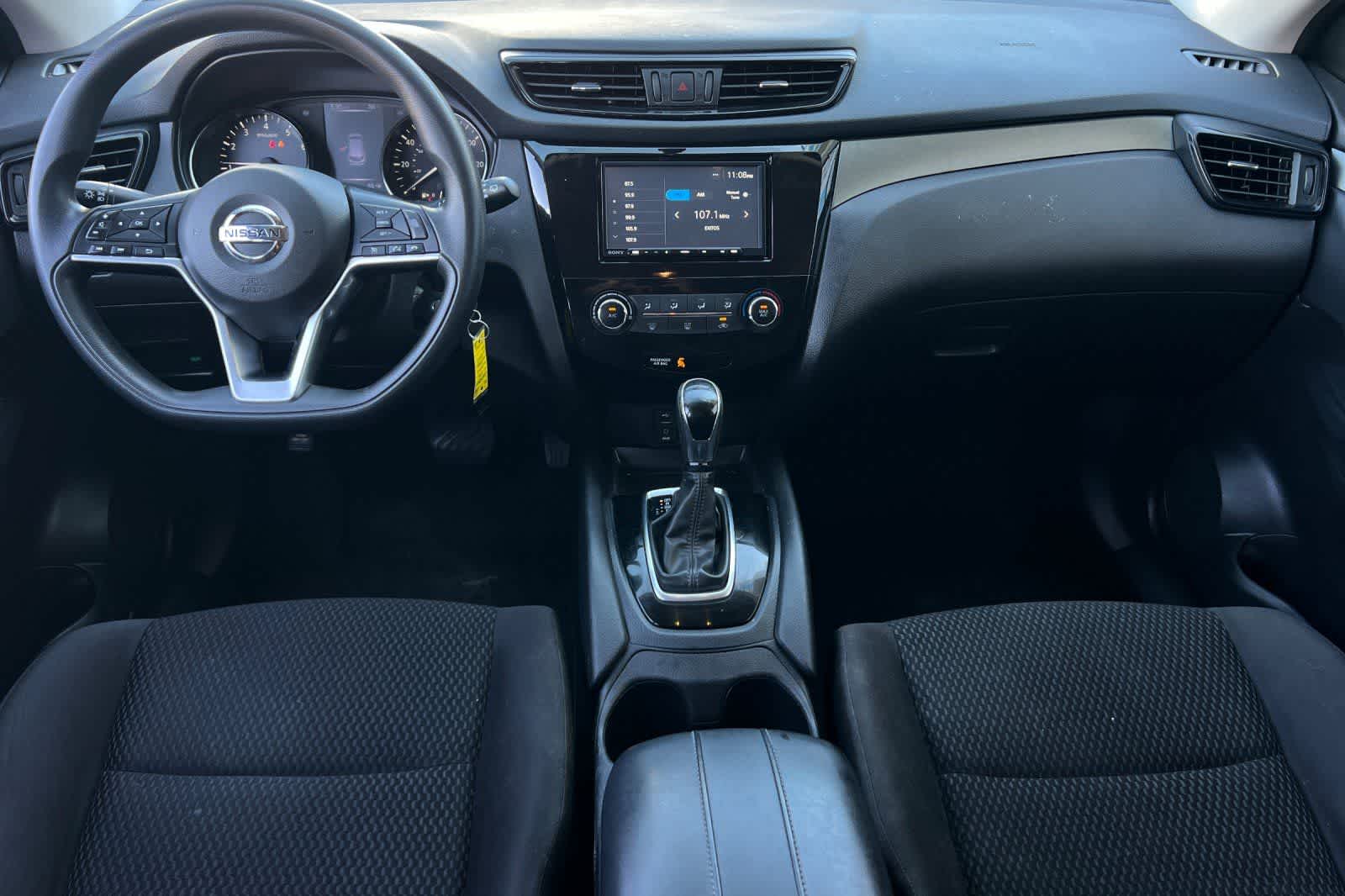 Thumbnail: 2018 Nissan Rogue Sport - 4