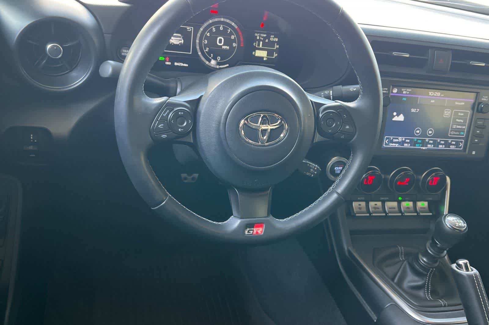 Thumbnail: 2025 Toyota GR86 - 15