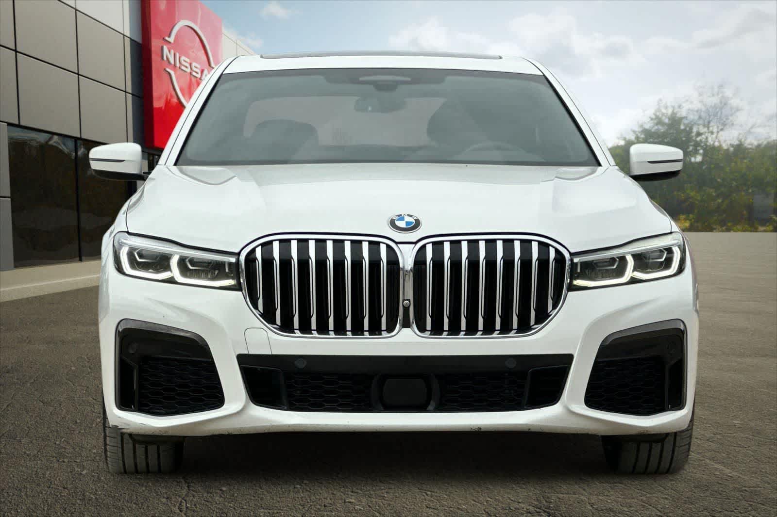 Thumbnail: 2022 BMW 7 Series - 10