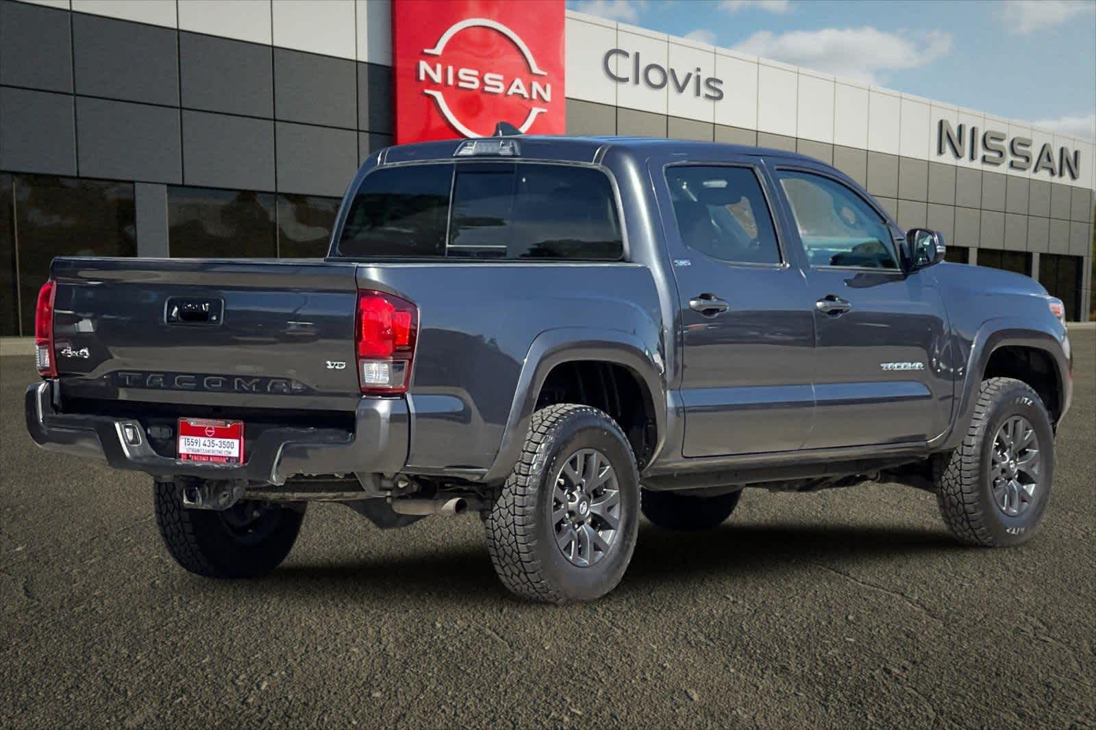 2022 Toyota Tacoma SR5 3