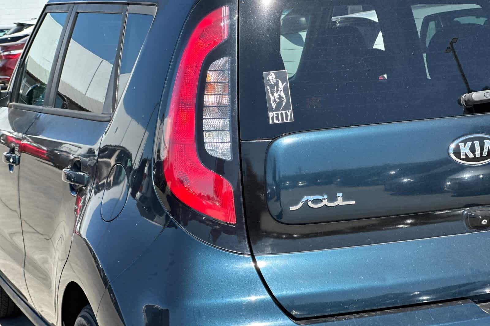 Thumbnail: 2017 Kia Soul - 13
