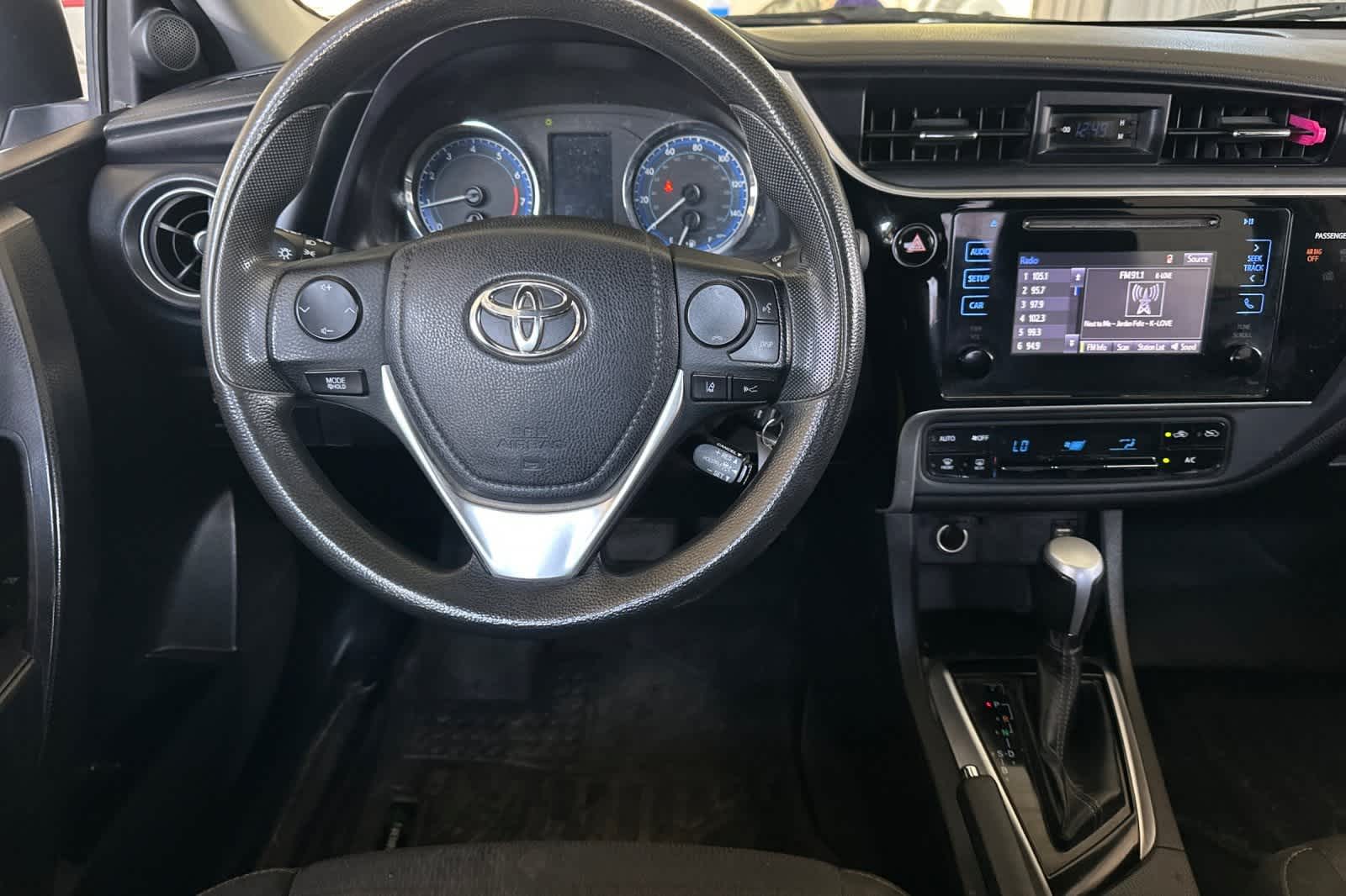 Thumbnail: 2017 Toyota Corolla - 17