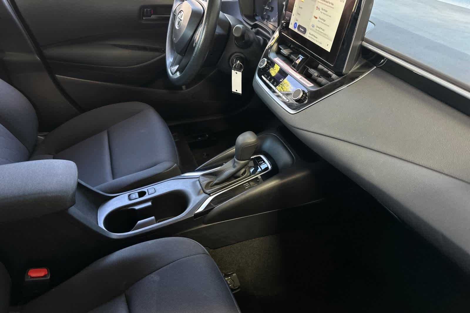 2024 Toyota Corolla LE 18