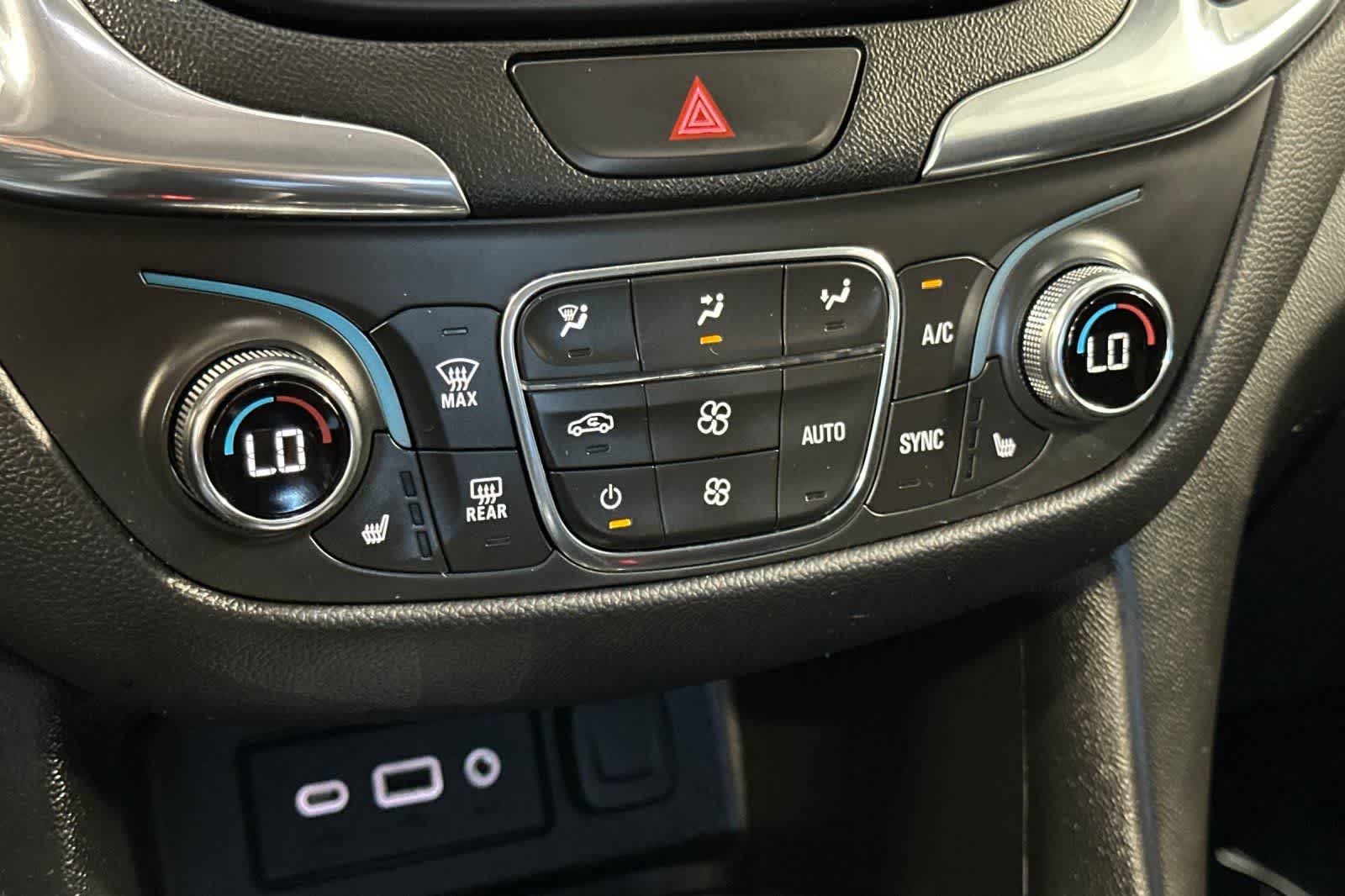 Thumbnail: 2021 Chevrolet Equinox - 24