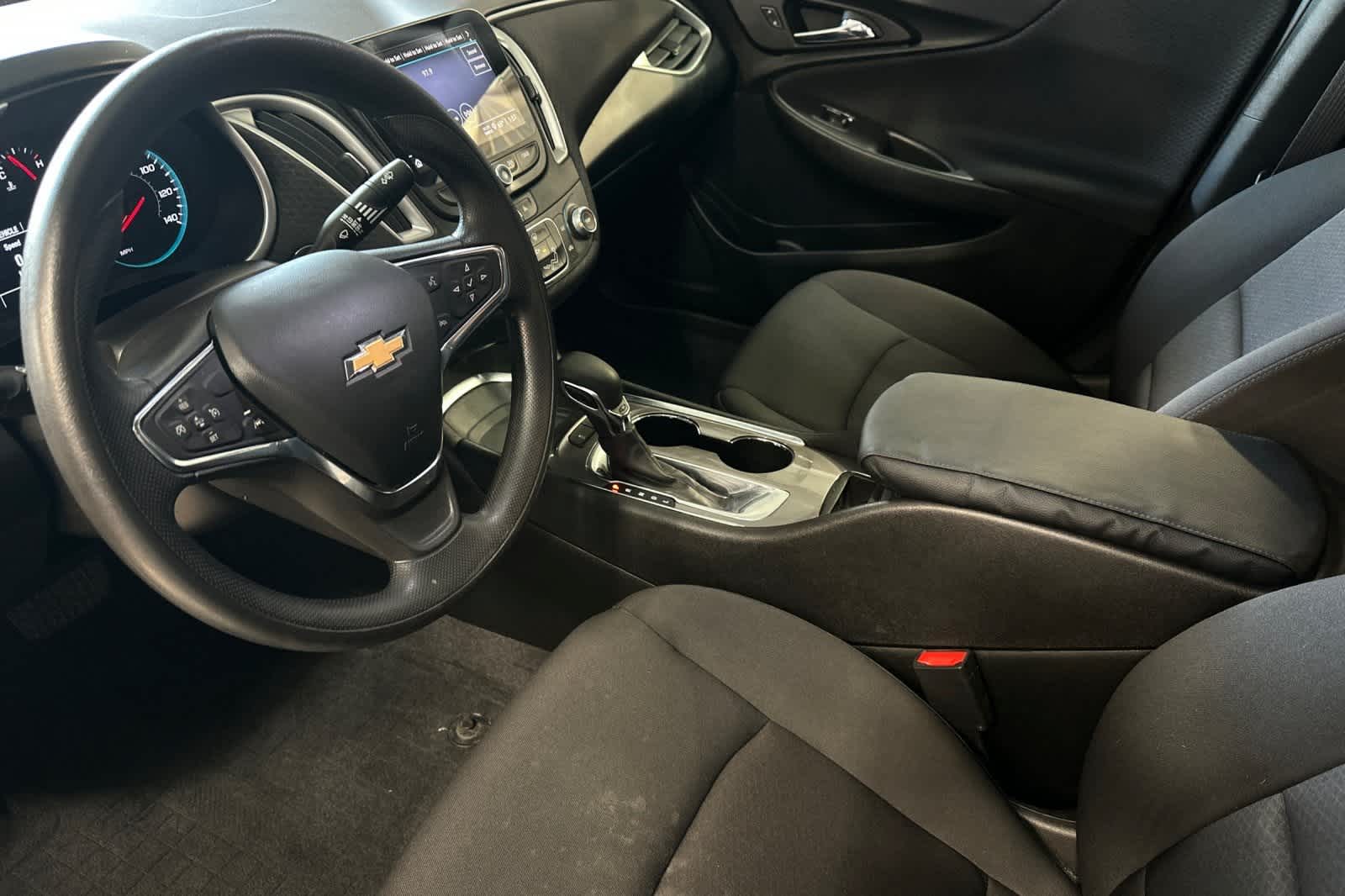 Thumbnail: 2021 Chevrolet Malibu - 14
