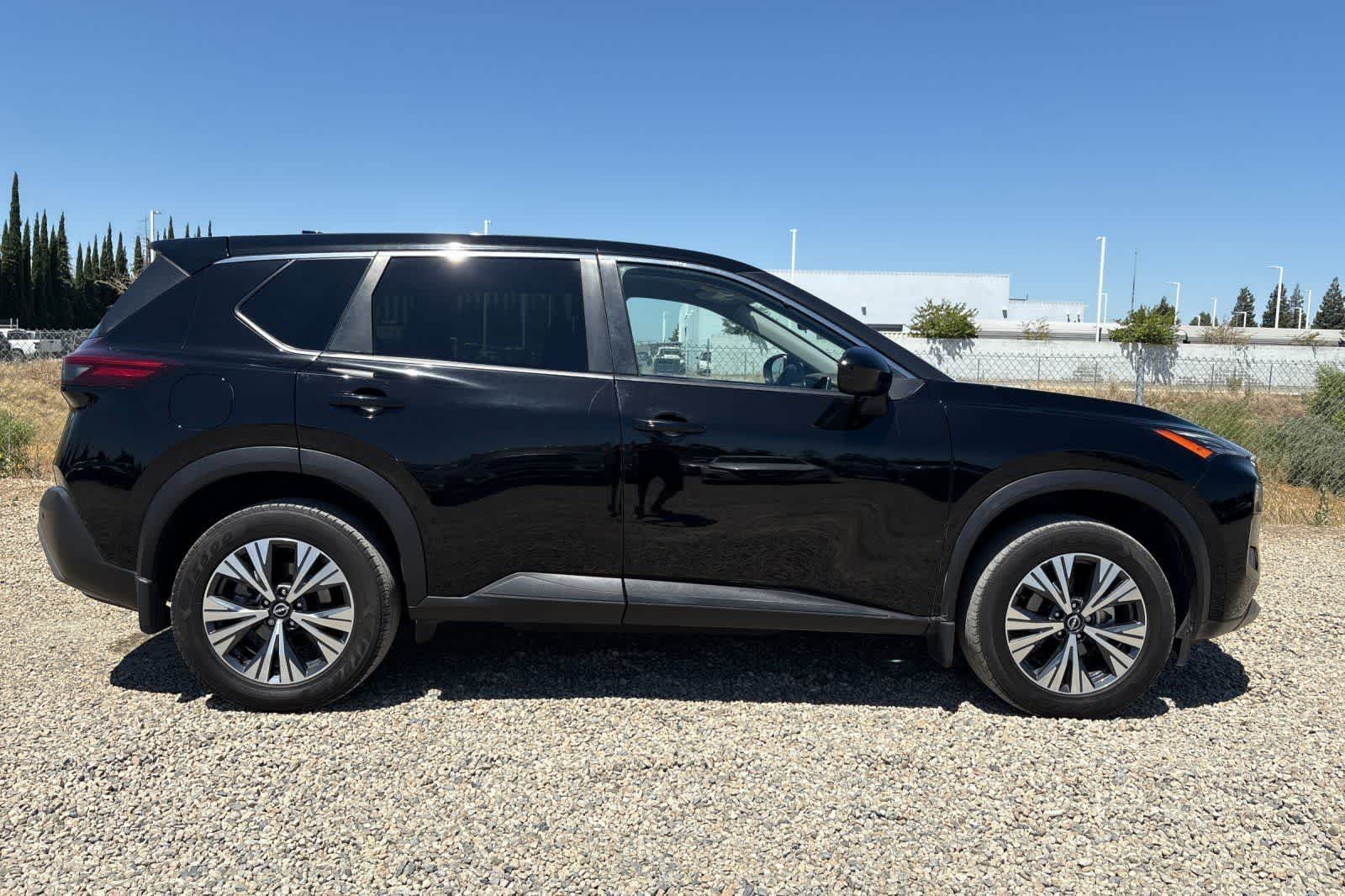 Thumbnail: 2023 Nissan Rogue - 9