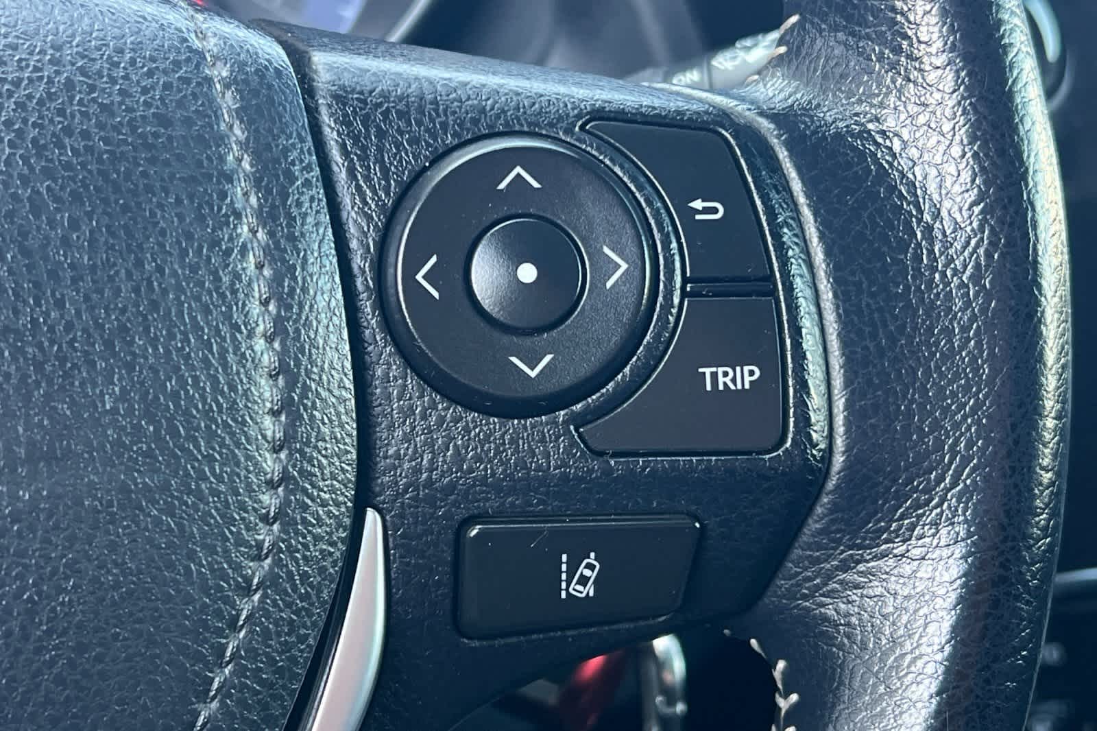 Thumbnail: 2018 Toyota Corolla iM - 27