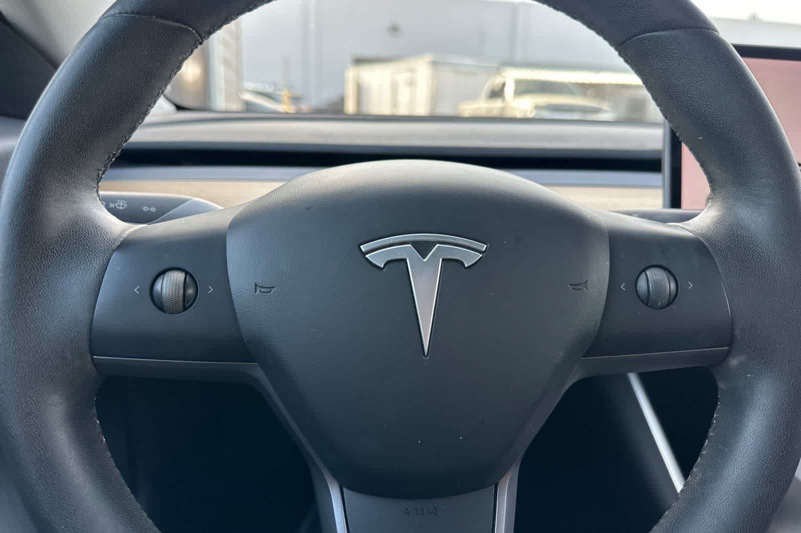 Thumbnail: 2020 Tesla Model 3 - 24