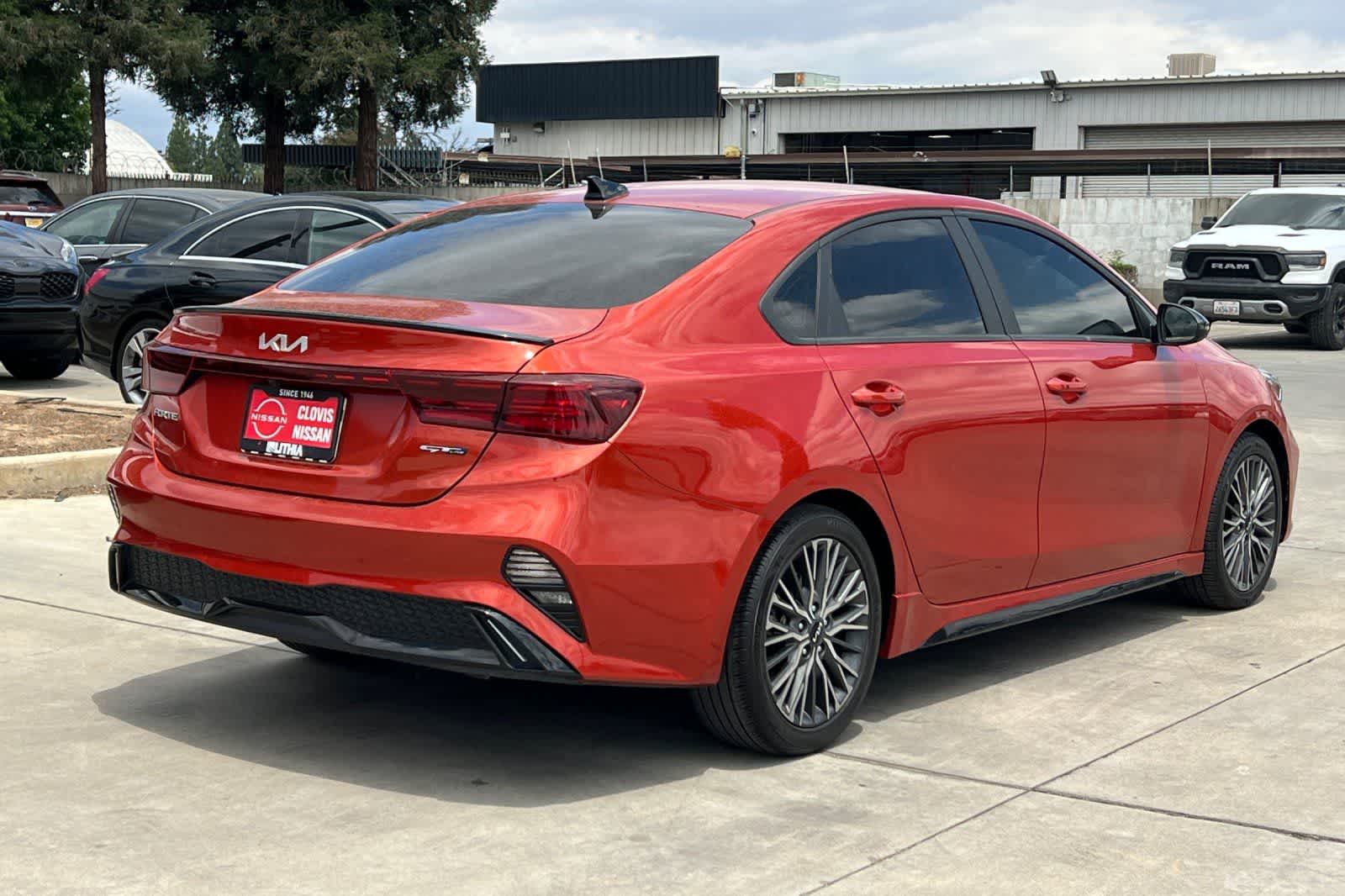 Thumbnail: 2023 Kia Forte - 3