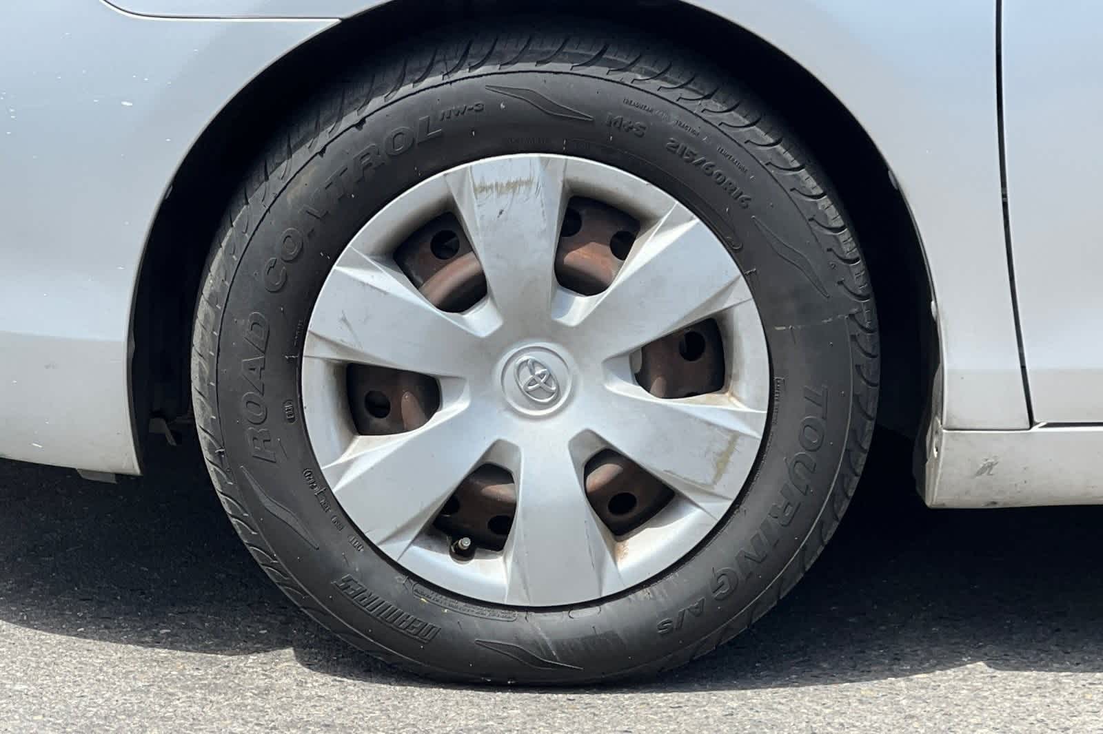 2009 Toyota Camry LE 11