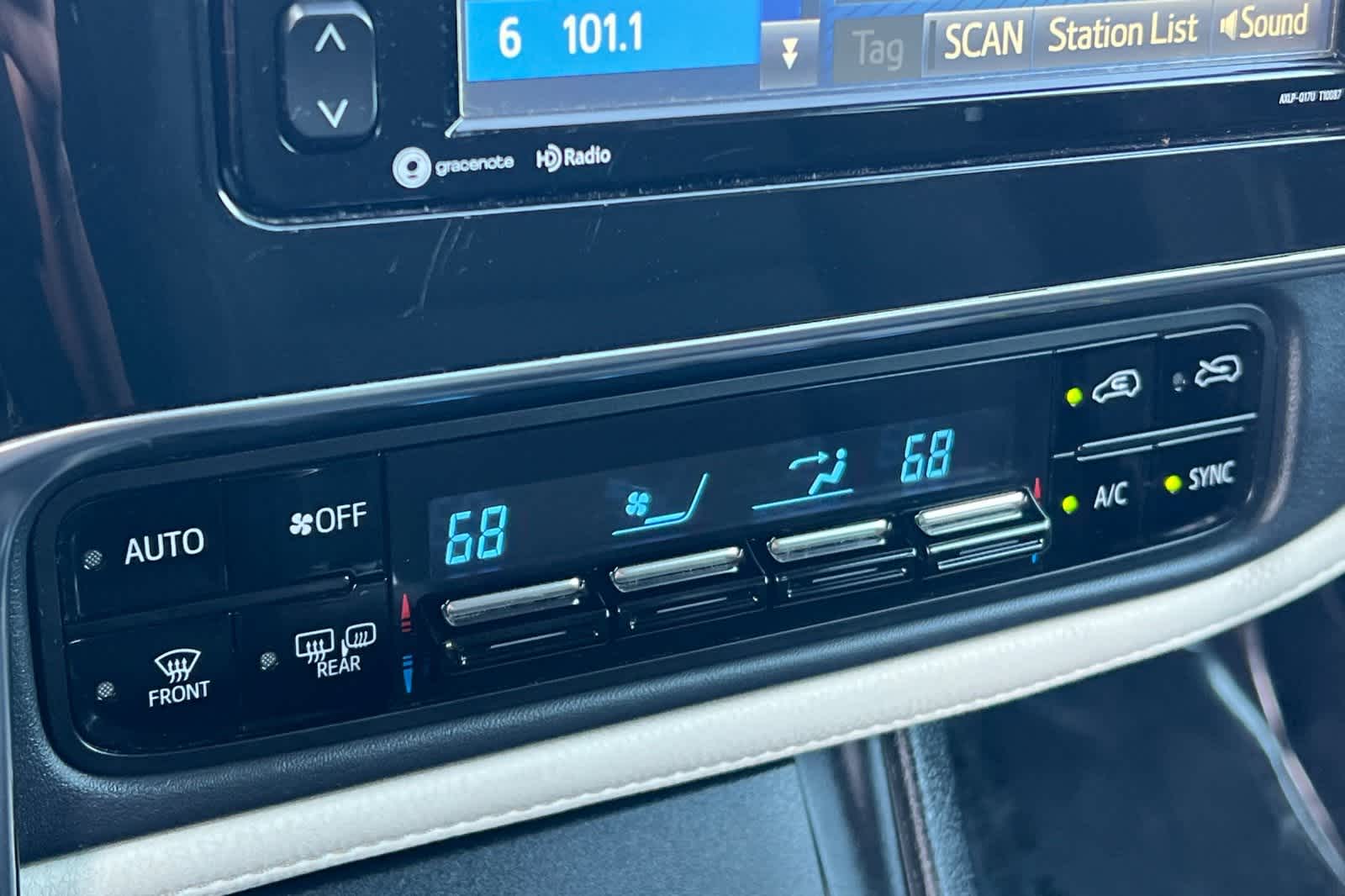 Thumbnail: 2018 Toyota Corolla iM - 22