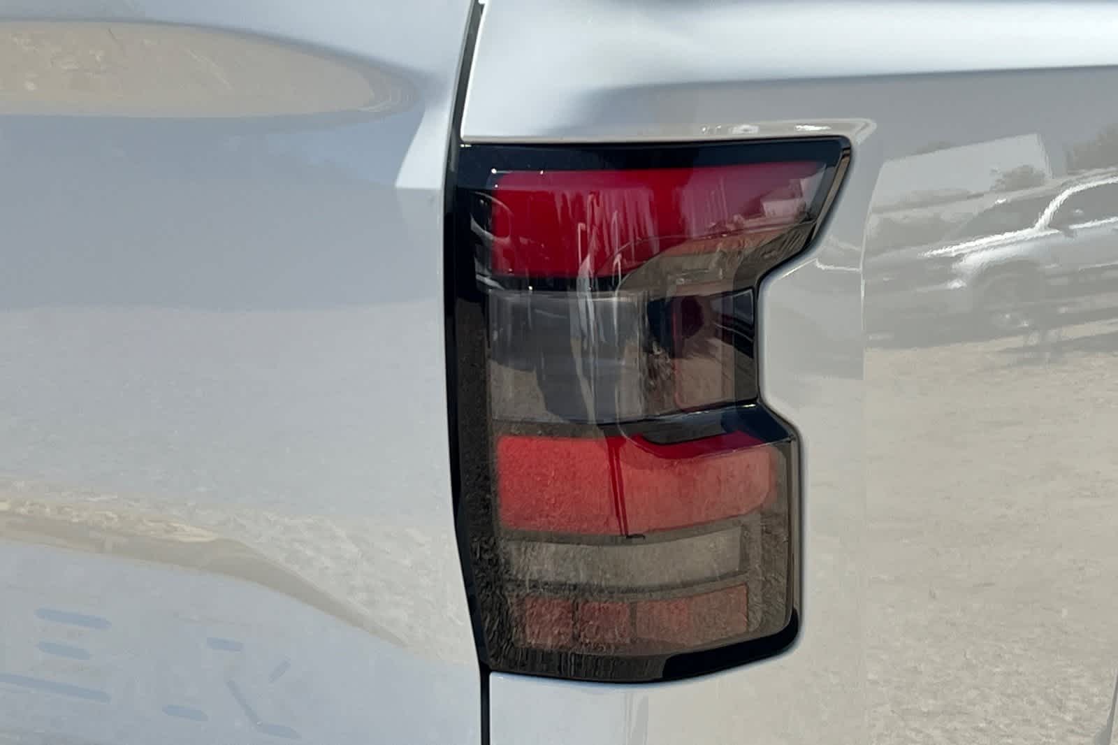 Thumbnail: 2025 Nissan Frontier - 16