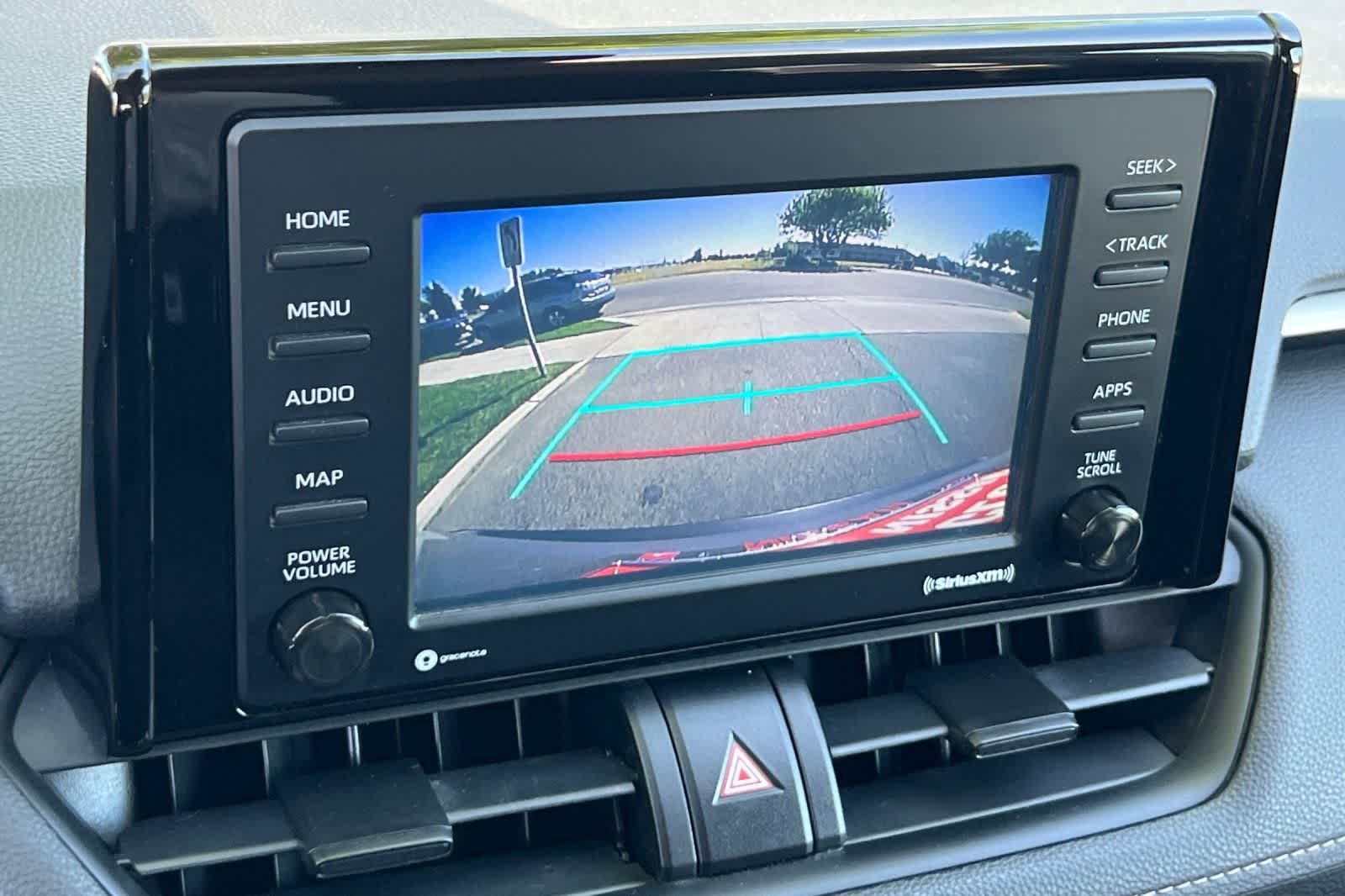 Thumbnail: 2020 Toyota RAV4 - 23