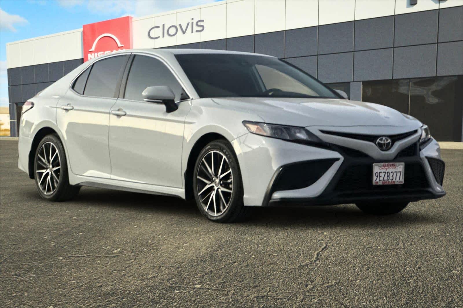 Thumbnail: 2023 Toyota Camry - 10